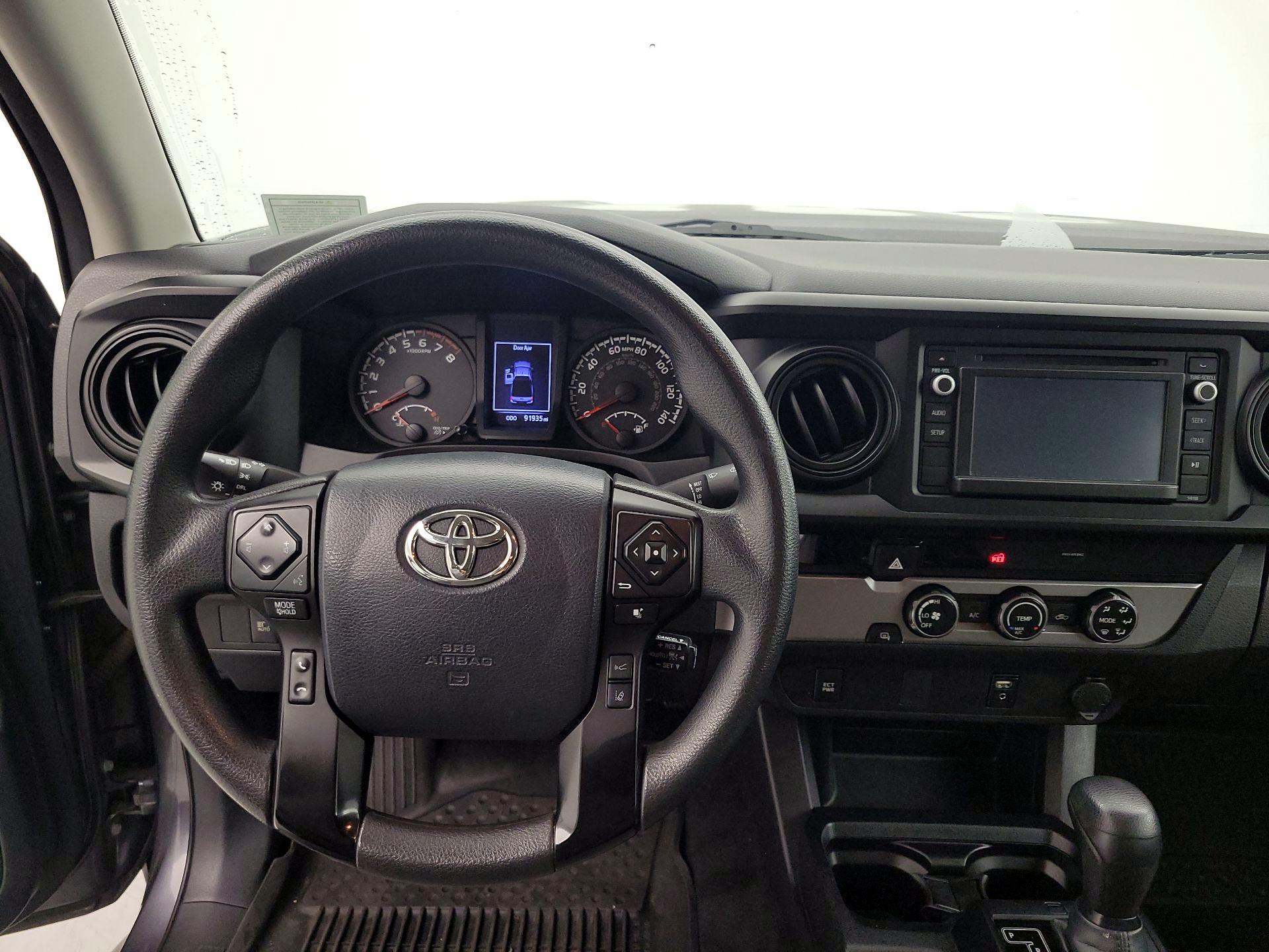 Thumbnail: 2018 Toyota Tacoma - 10