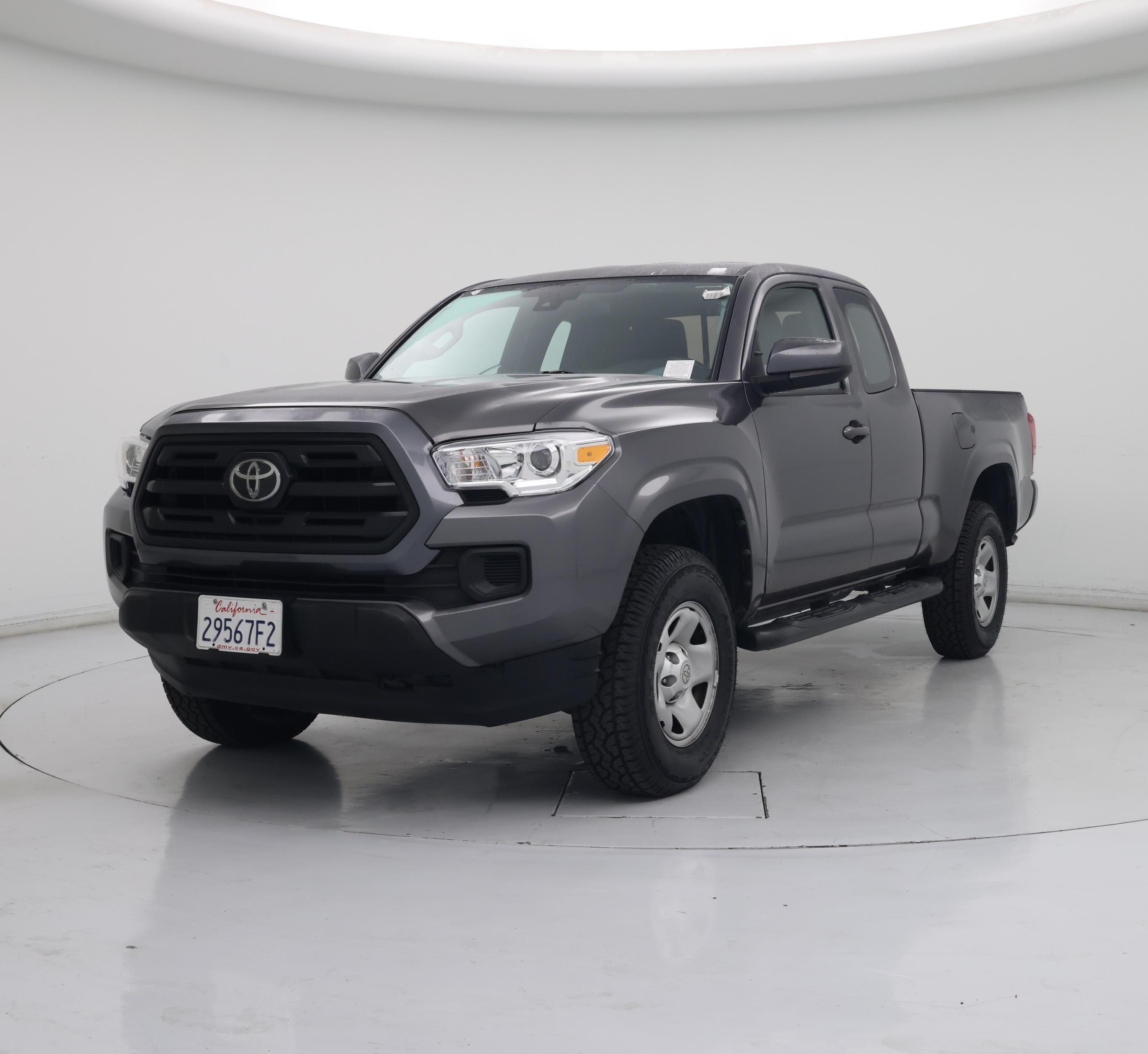 Thumbnail: 2018 Toyota Tacoma - 4