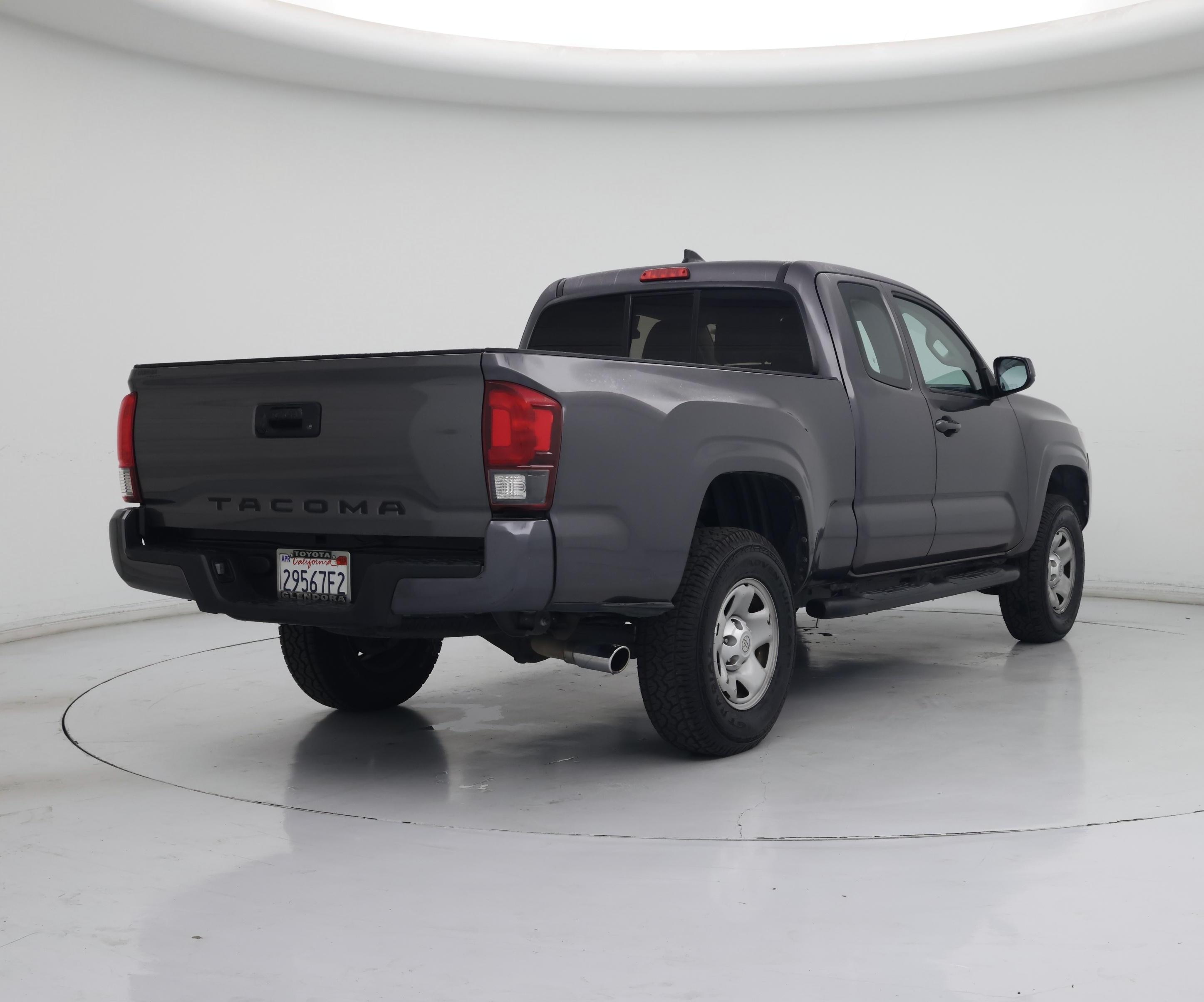 Thumbnail: 2018 Toyota Tacoma - 8
