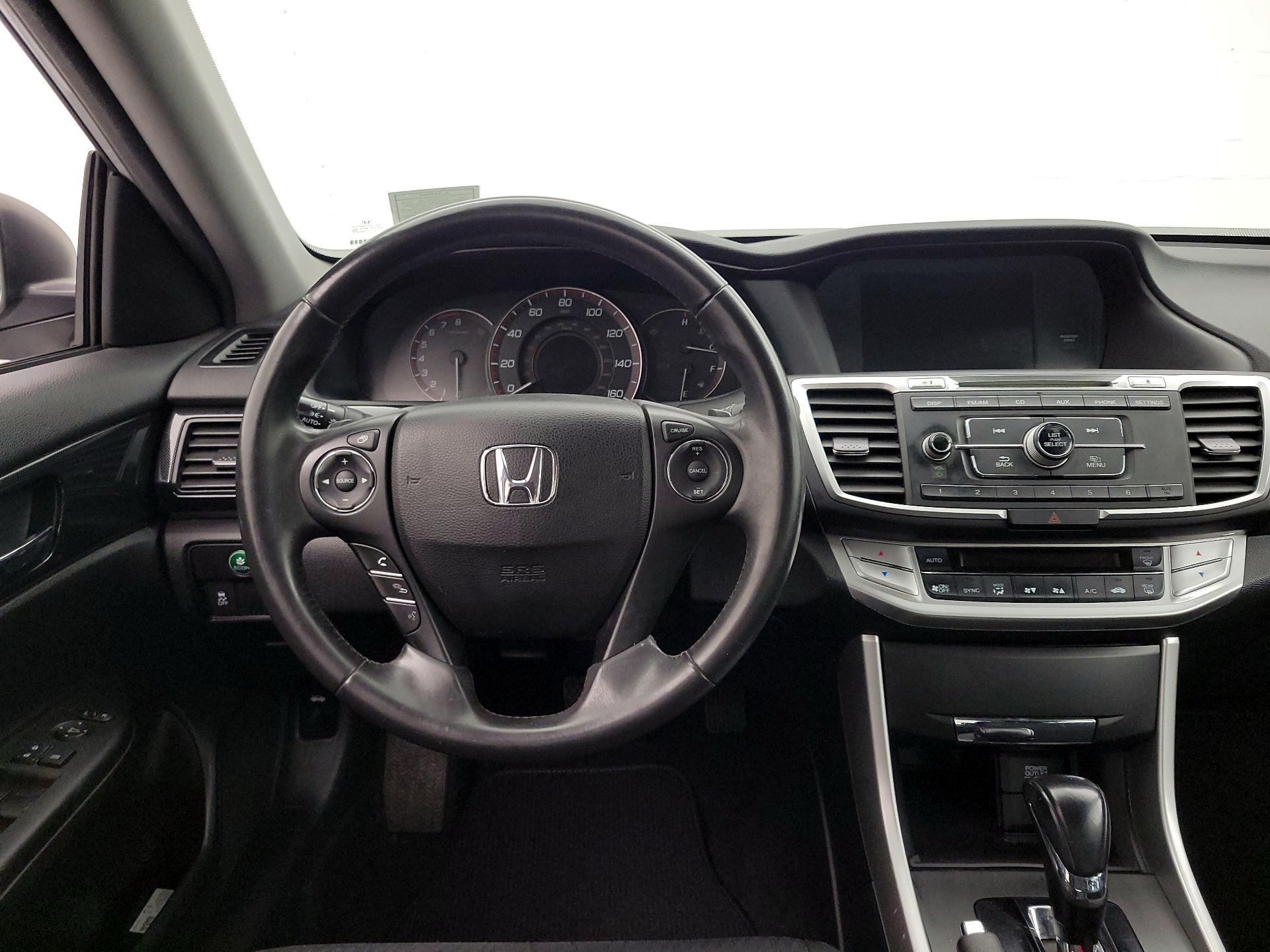 Thumbnail: 2015 Honda Accord - 10