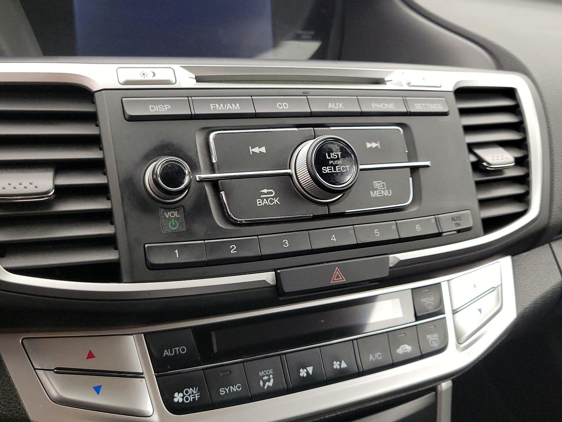 Thumbnail: 2015 Honda Accord - 14