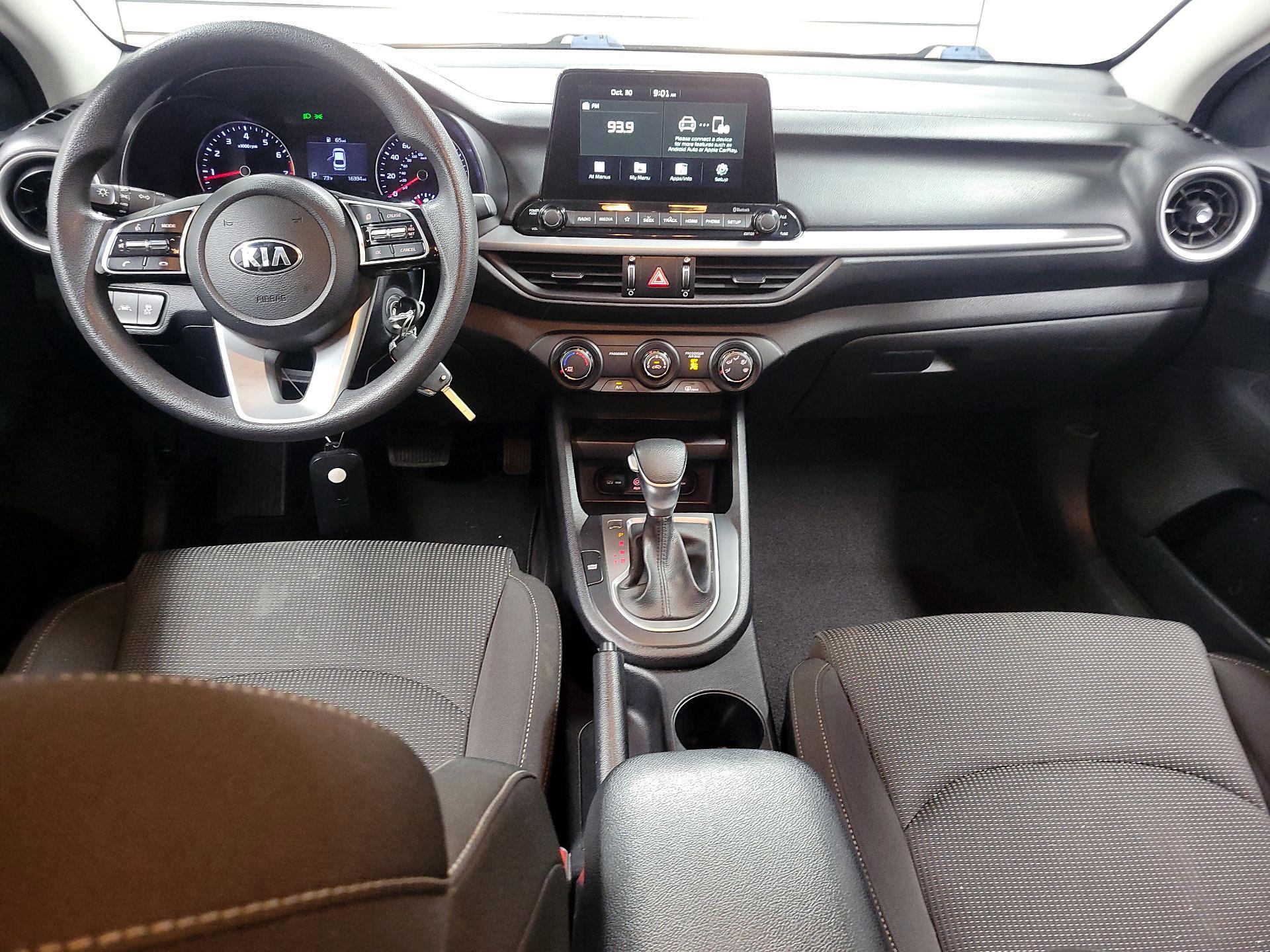 Thumbnail: 2020 Kia Forte - 9