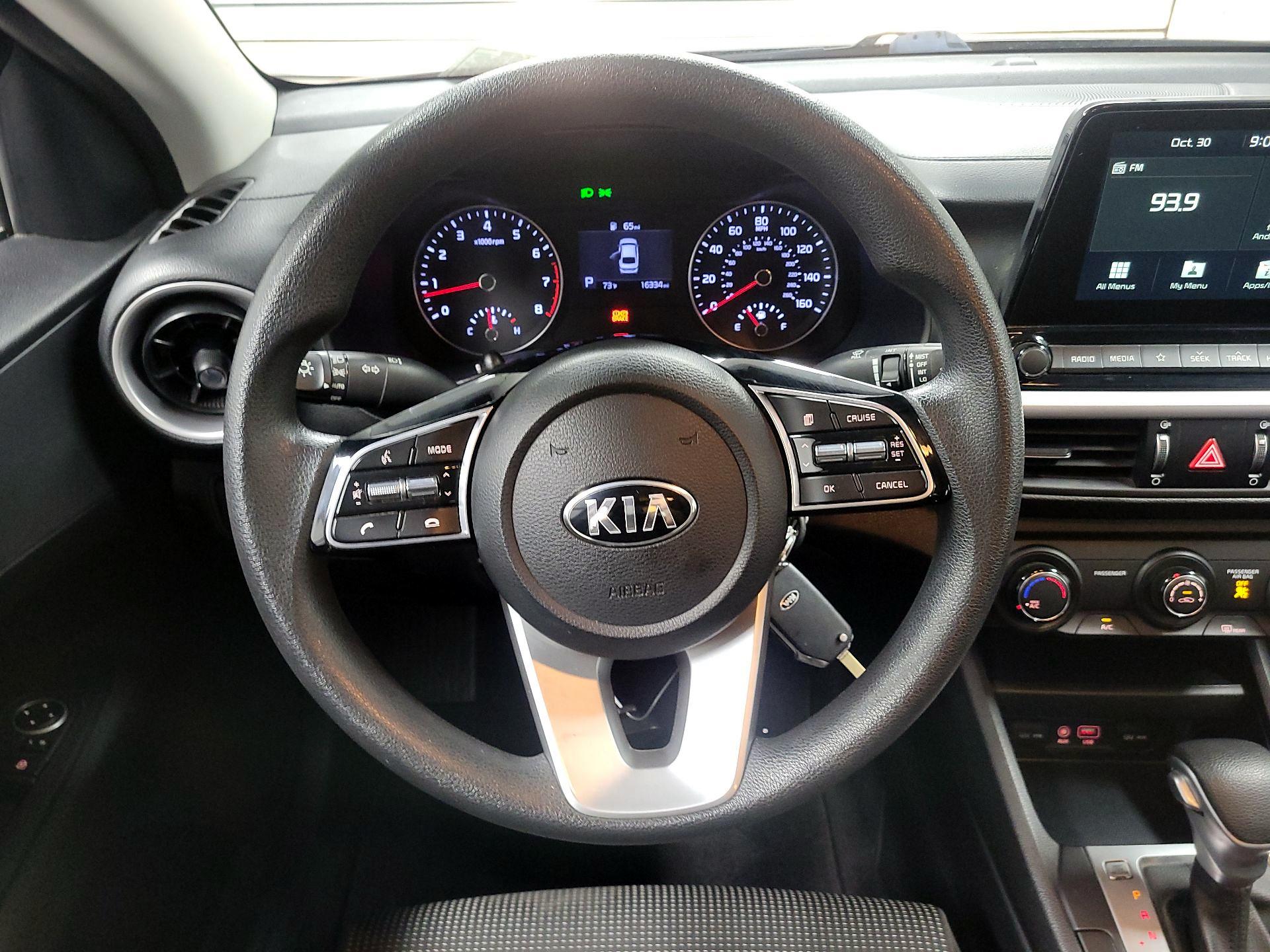 Thumbnail: 2020 Kia Forte - 10