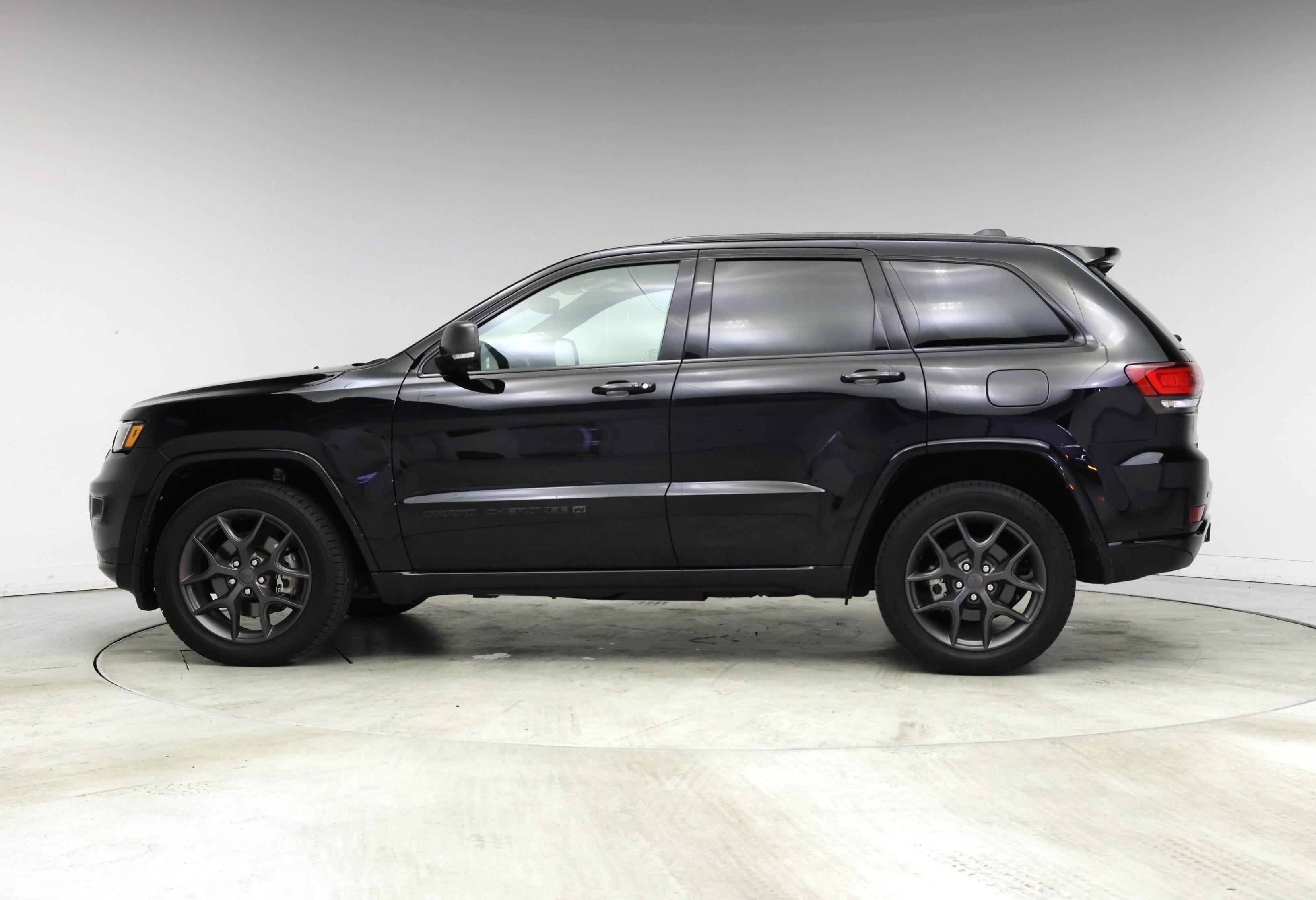Thumbnail: 2021 Jeep Grand Cherokee - 3
