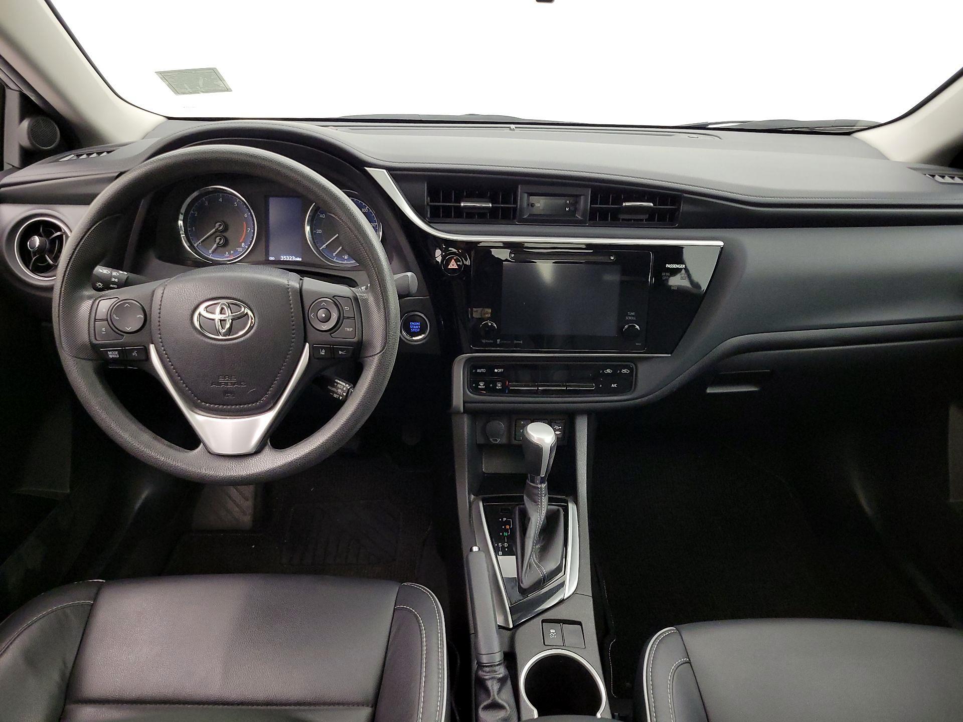 Thumbnail: 2017 Toyota Corolla - 9