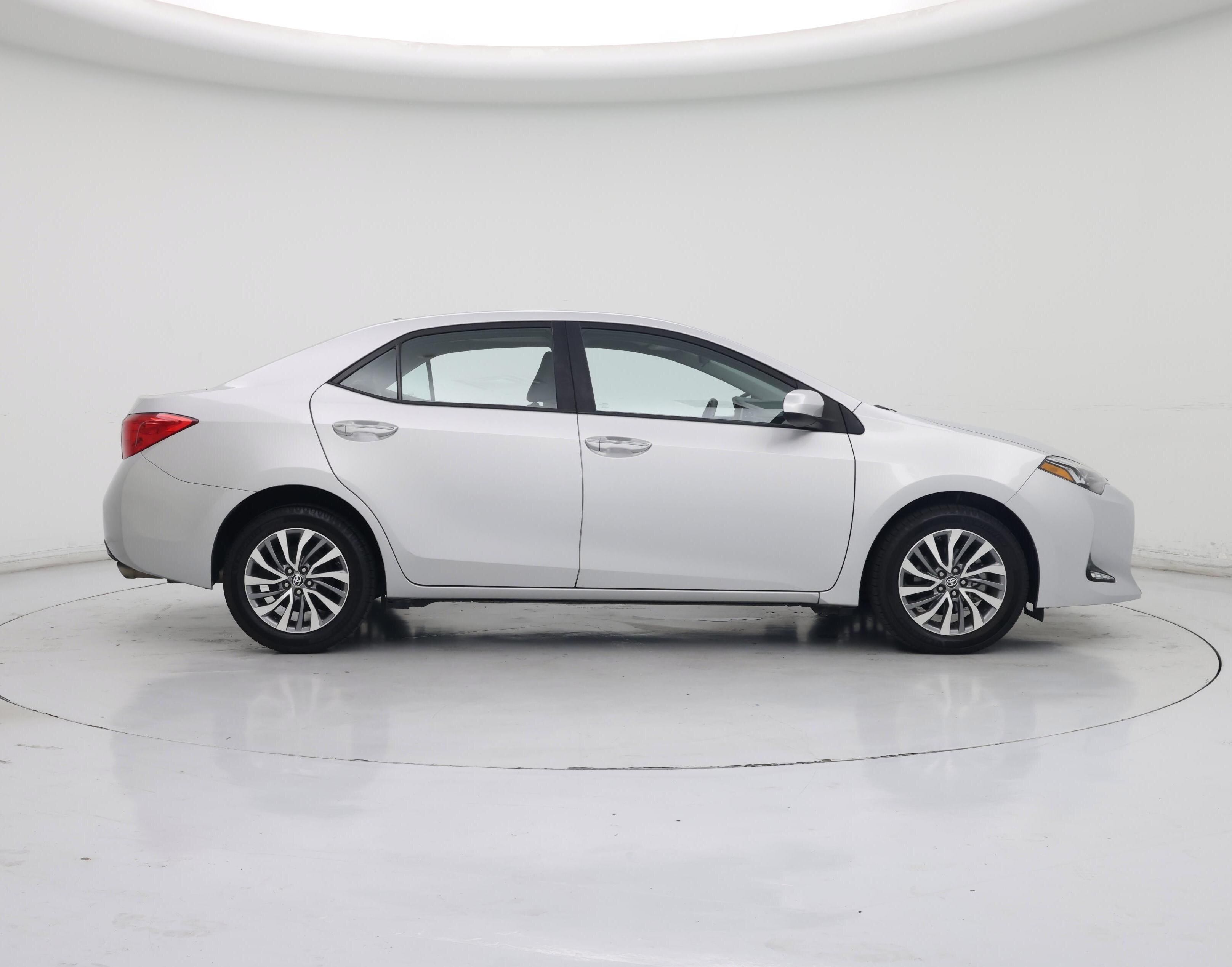 Thumbnail: 2017 Toyota Corolla - 7