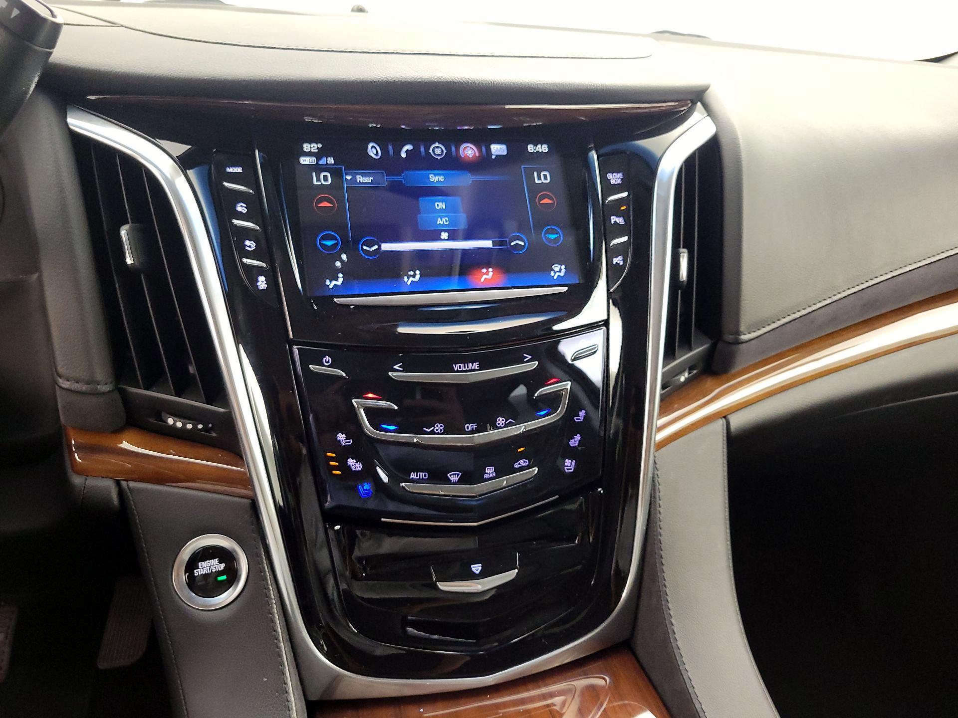 Thumbnail: 2019 Cadillac Escalade - 17