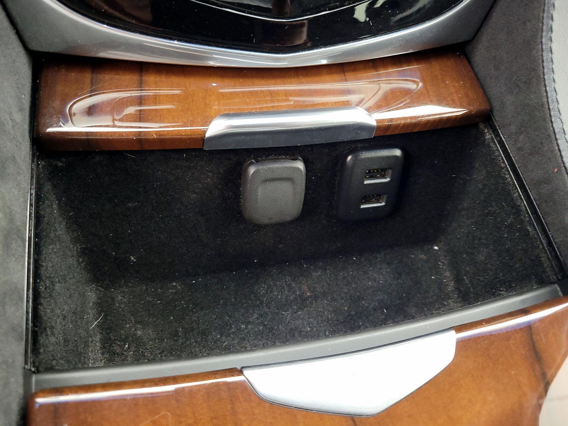 Thumbnail: 2019 Cadillac Escalade - 19