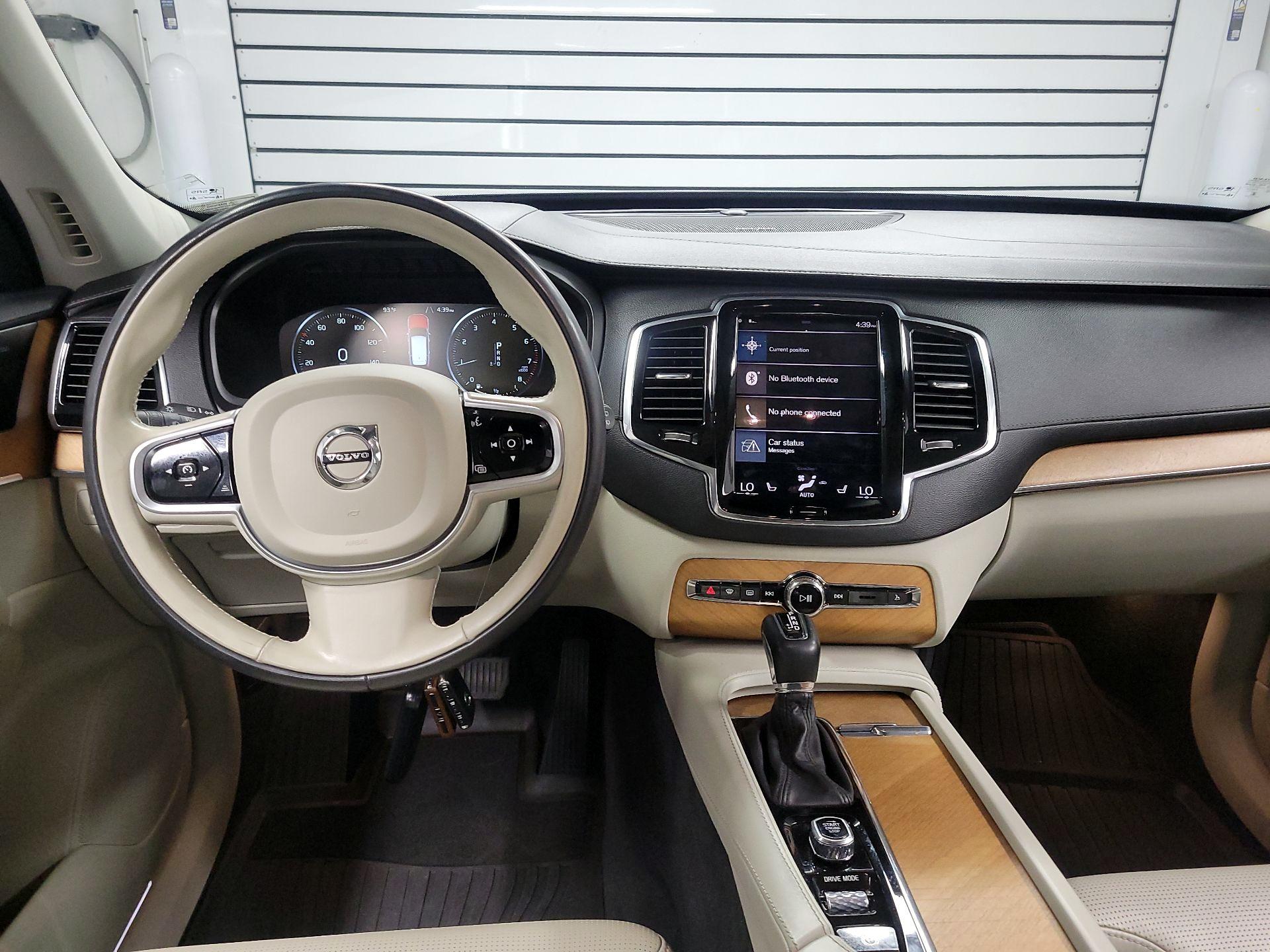 Thumbnail: 2020 Volvo XC90 - 9