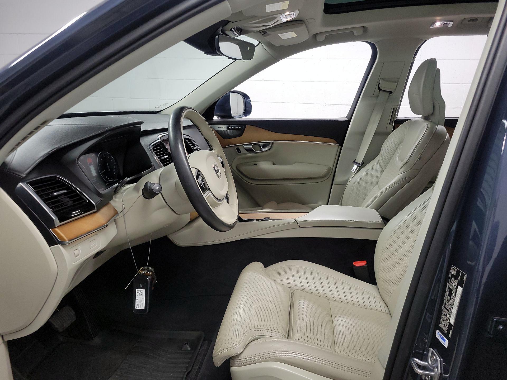 Thumbnail: 2020 Volvo XC90 - 11