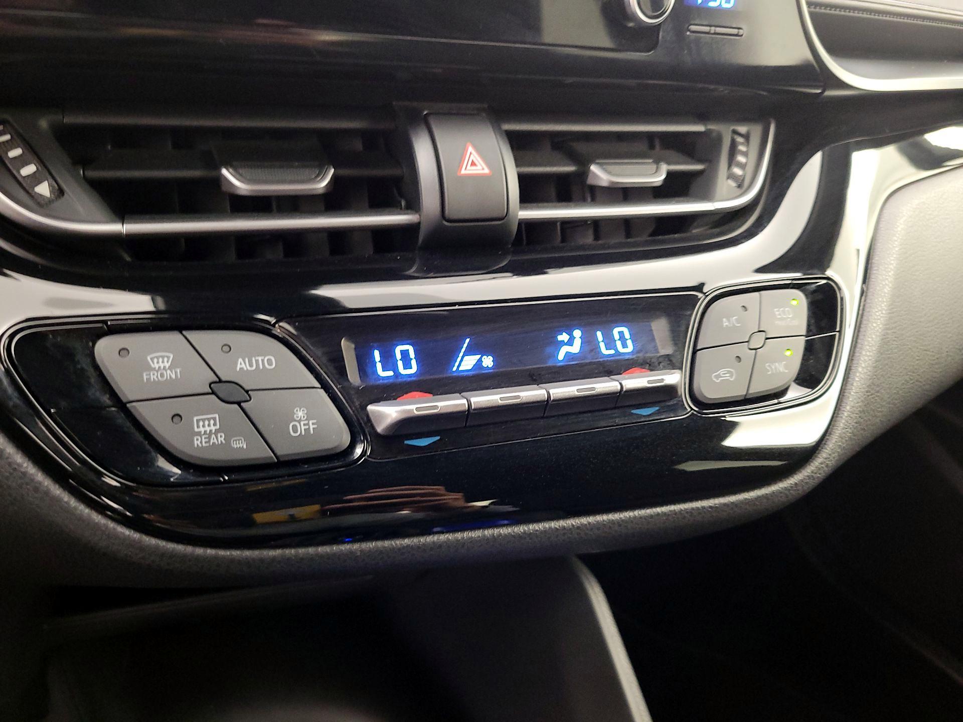 Thumbnail: 2019 Toyota C-HR - 16