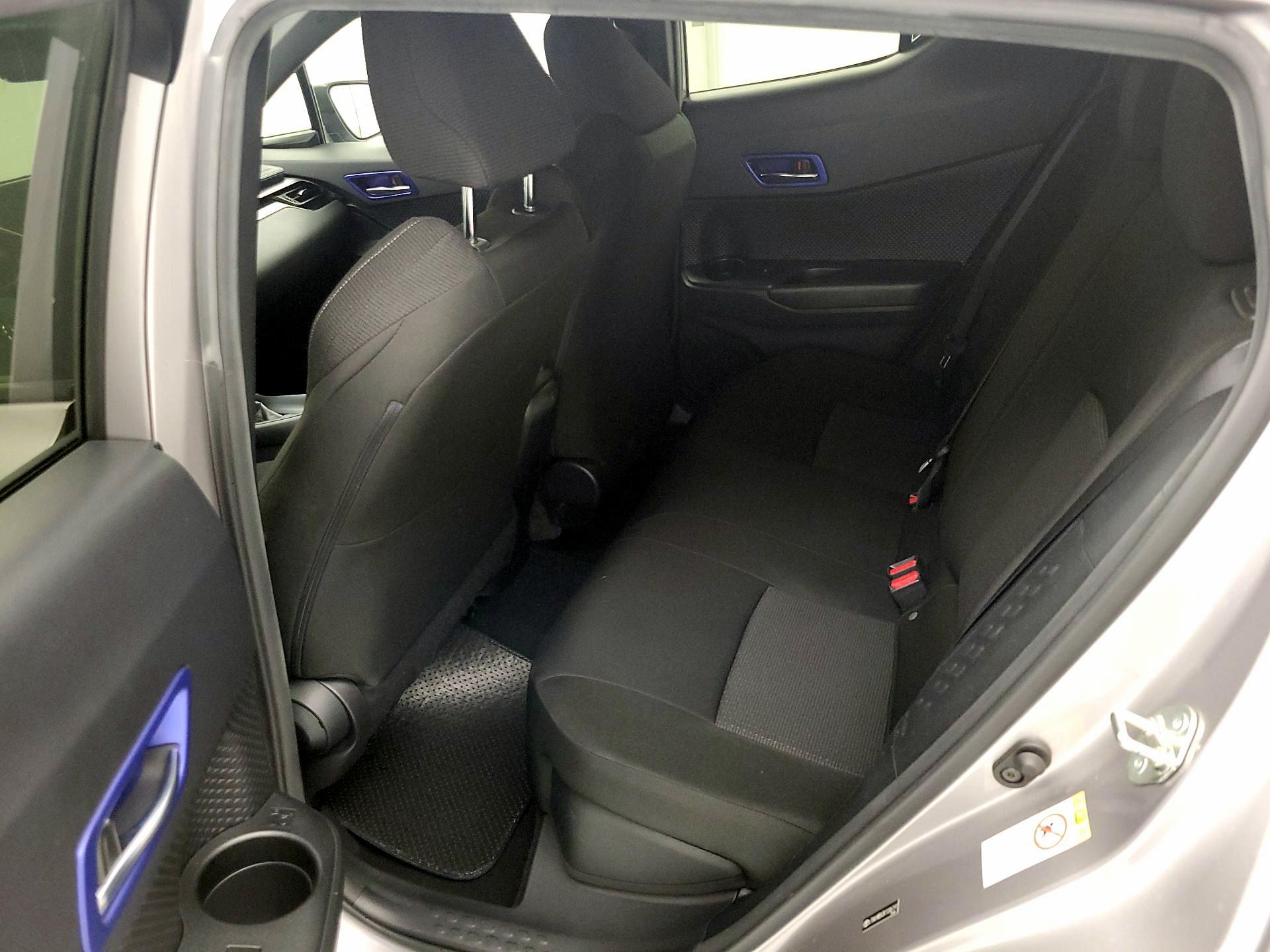 Thumbnail: 2019 Toyota C-HR - 19