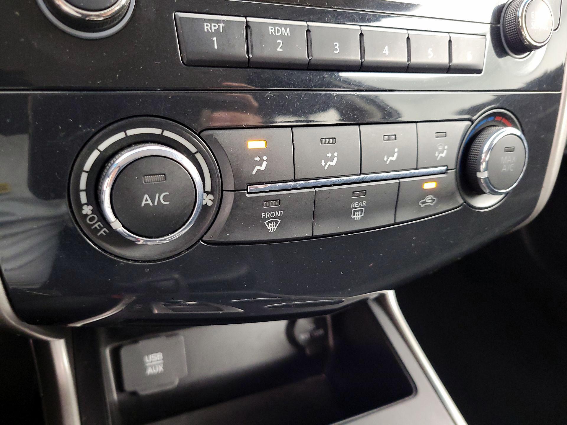 Thumbnail: 2015 Nissan Altima - 16