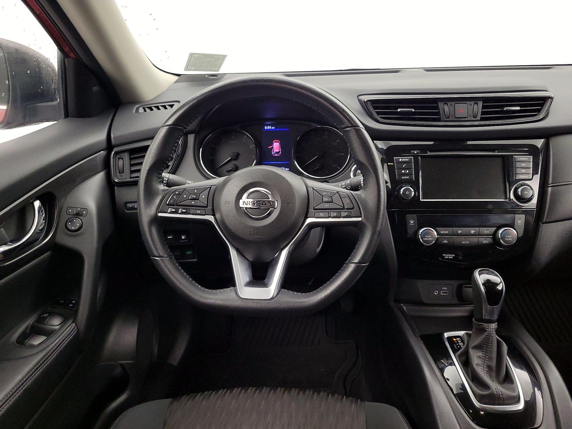 Thumbnail: 2019 Nissan Rogue - 10