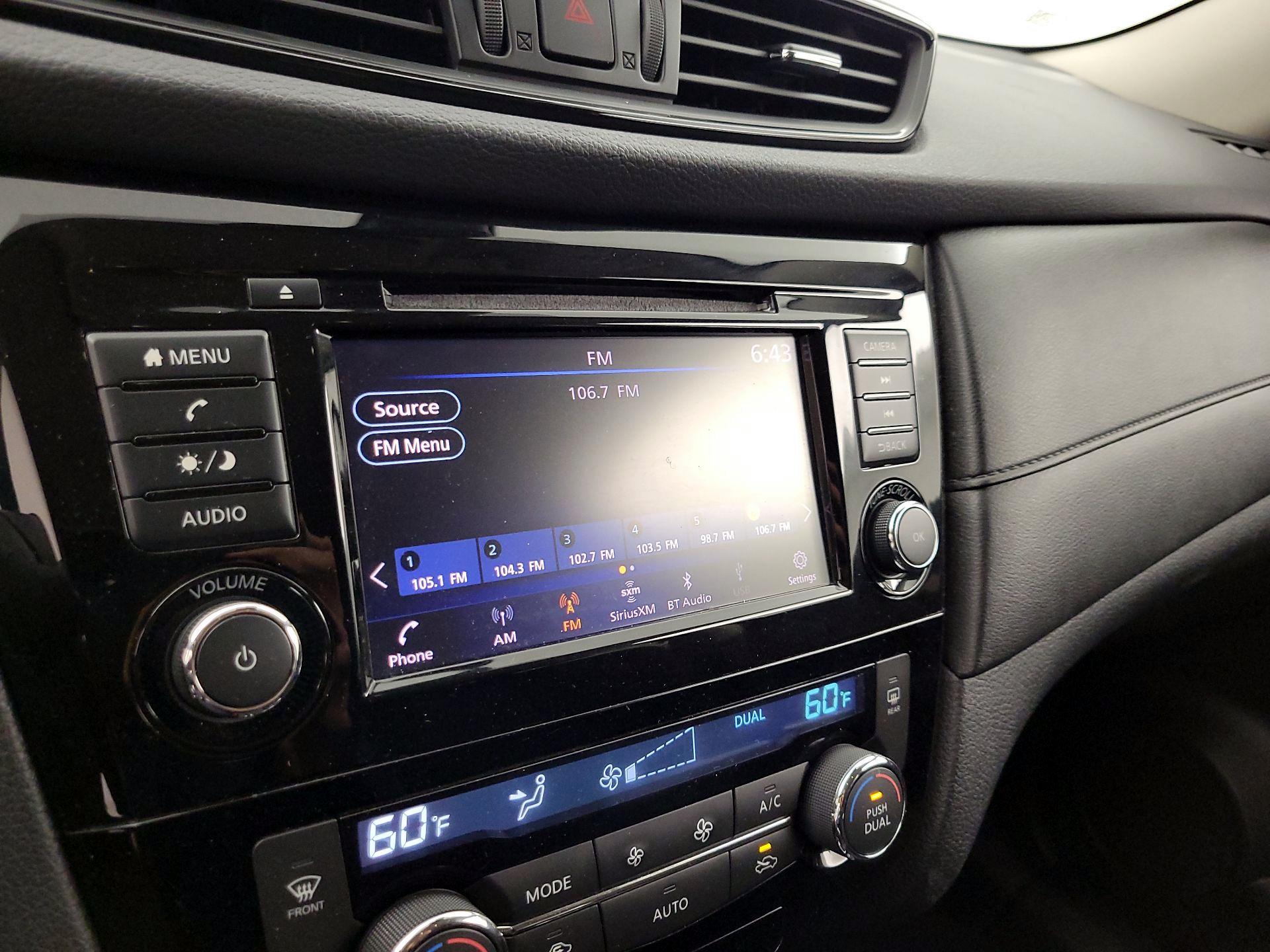 Thumbnail: 2019 Nissan Rogue - 15