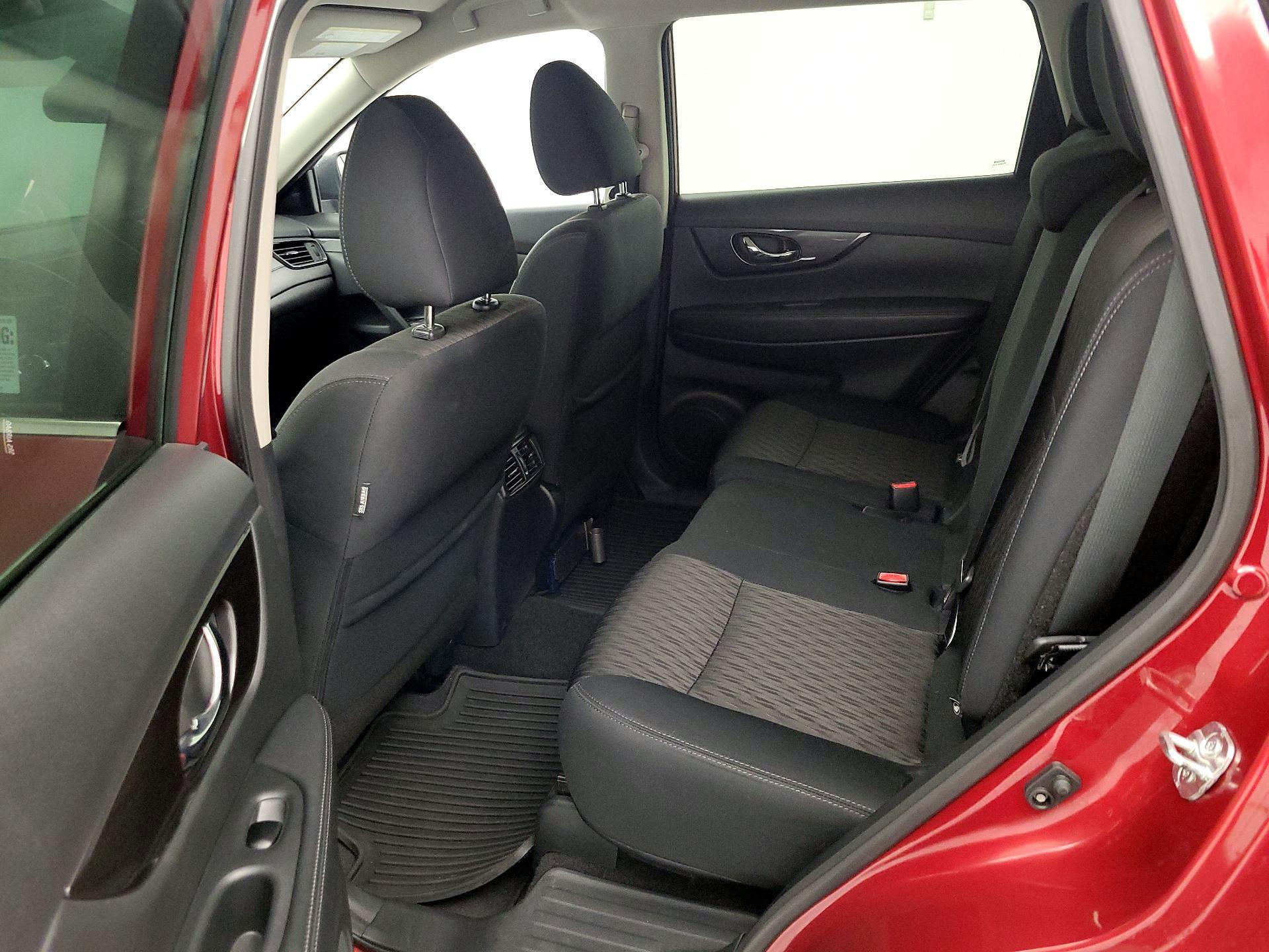 Thumbnail: 2019 Nissan Rogue - 19