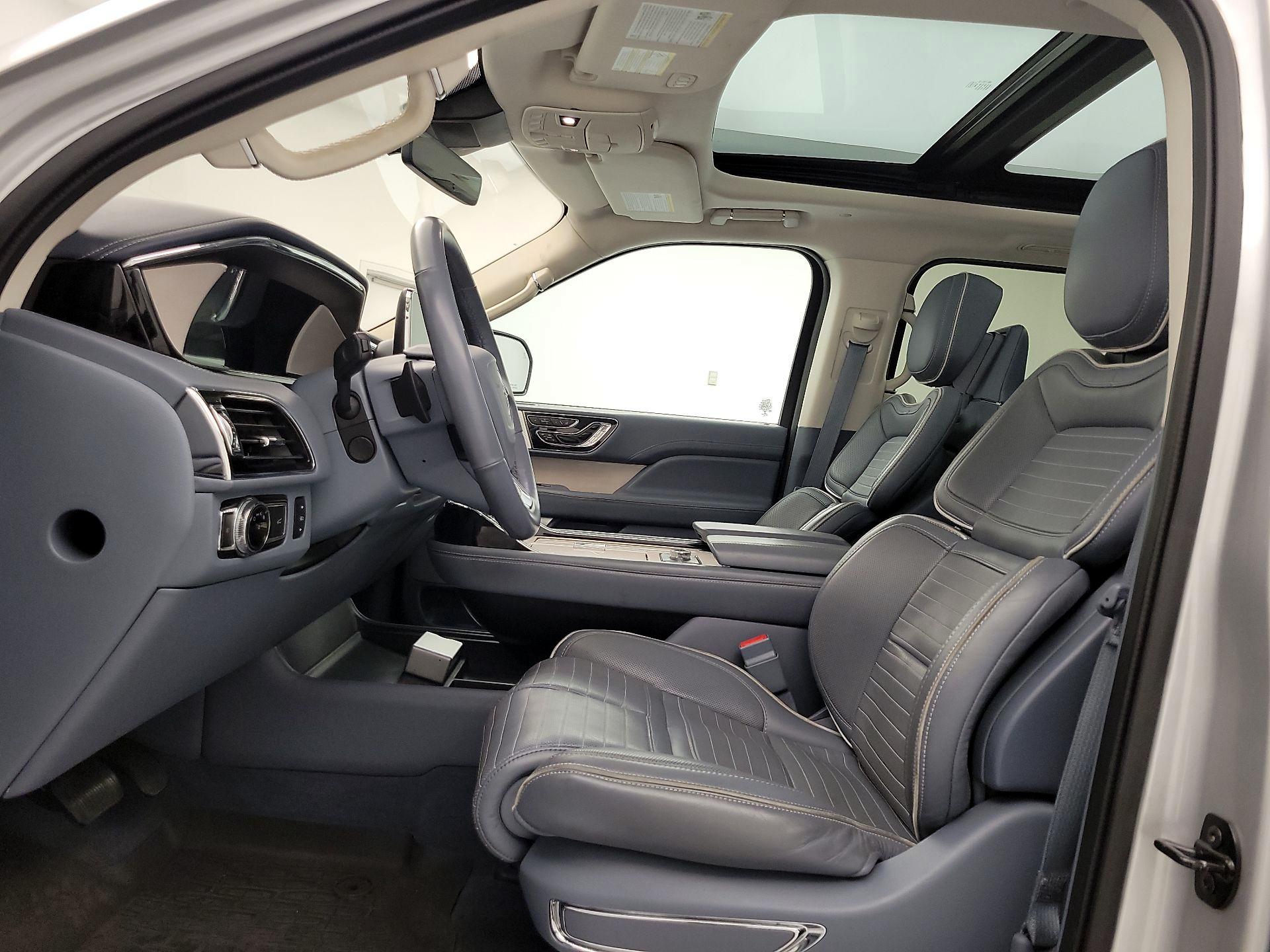 Thumbnail: 2018 Lincoln Navigator - 11