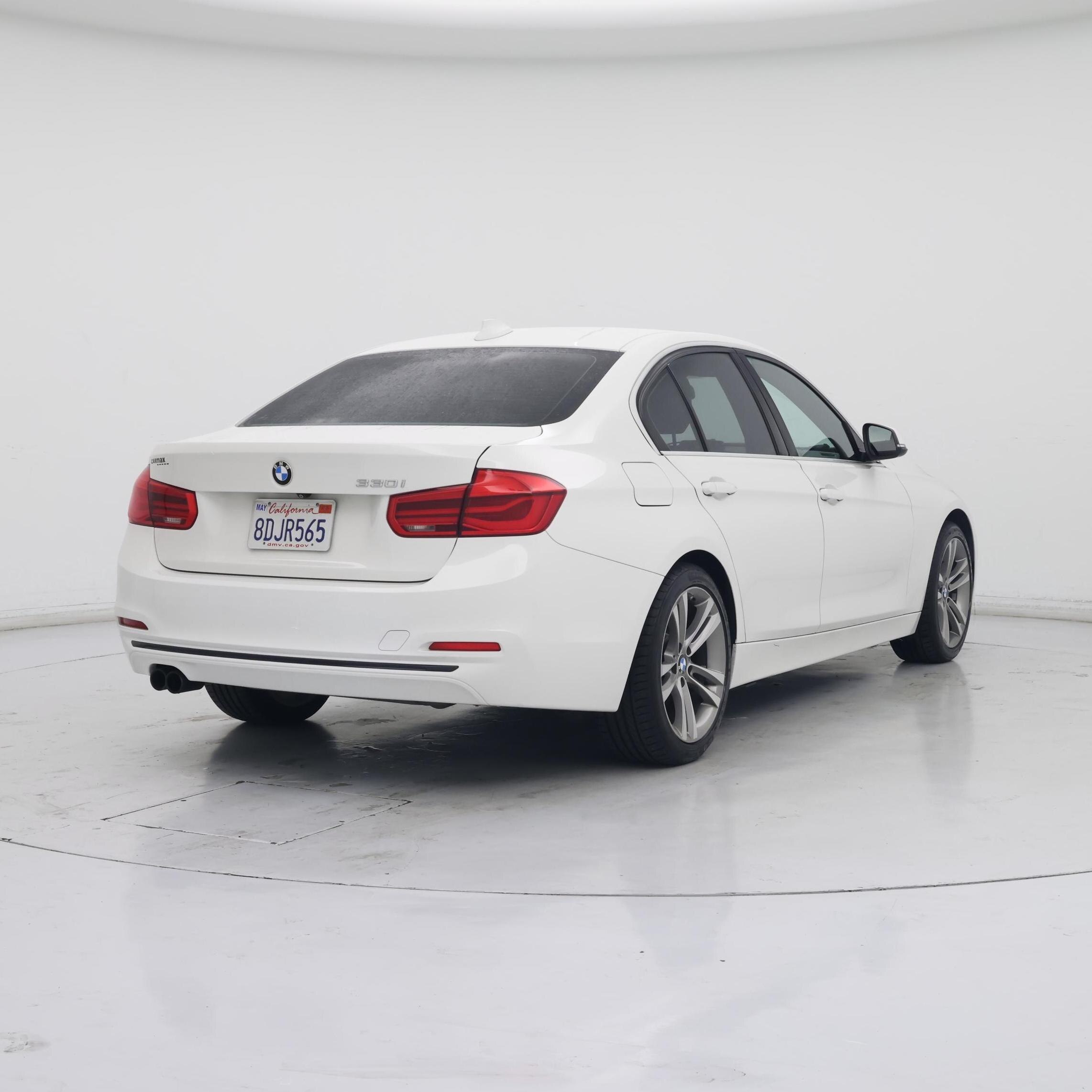 Thumbnail: 2018 BMW 3 Series - 8