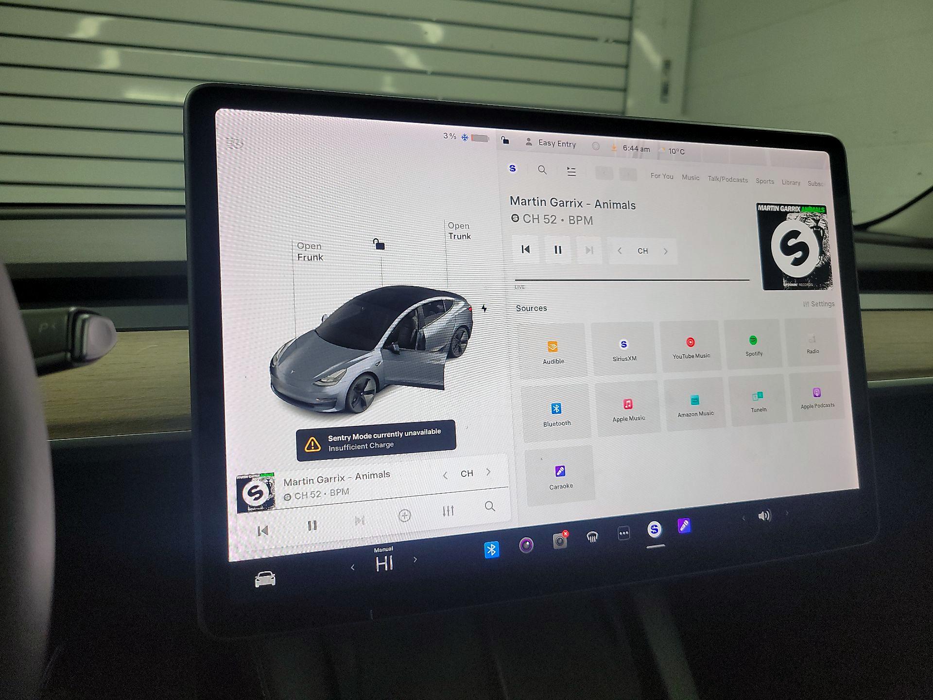 Thumbnail: 2021 Tesla Model 3 - 14