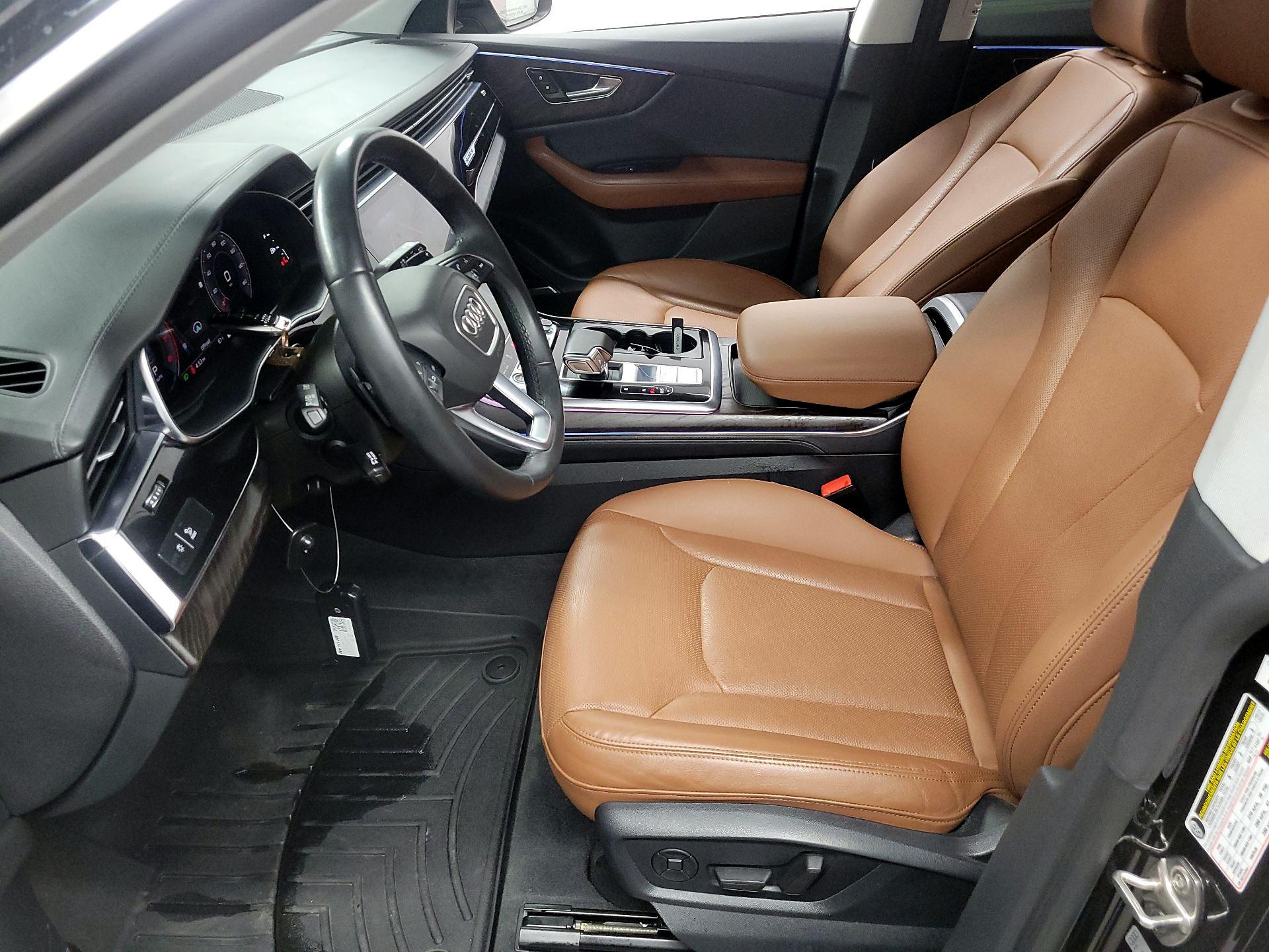 Thumbnail: 2022 Audi Q8 - 11