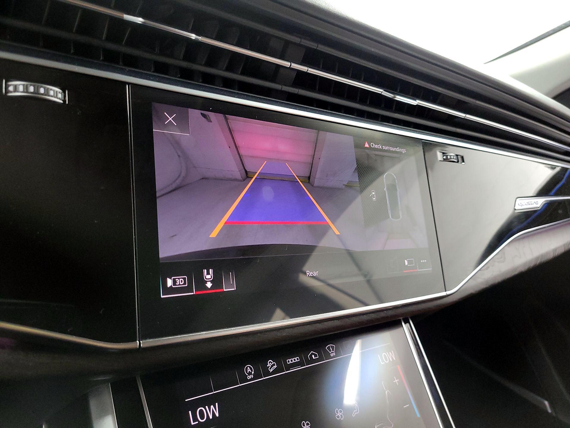 Thumbnail: 2022 Audi Q8 - 14