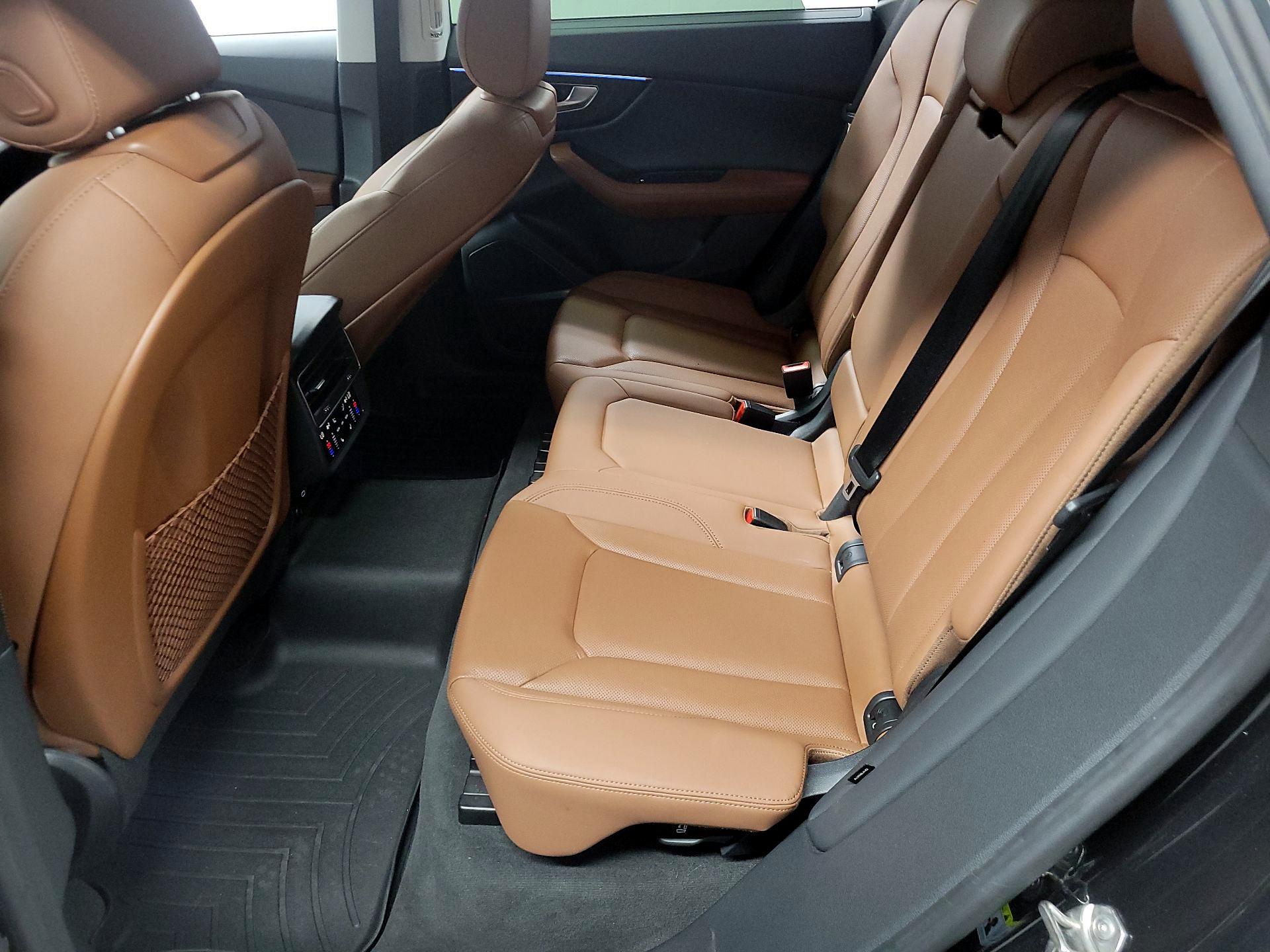 Thumbnail: 2022 Audi Q8 - 18