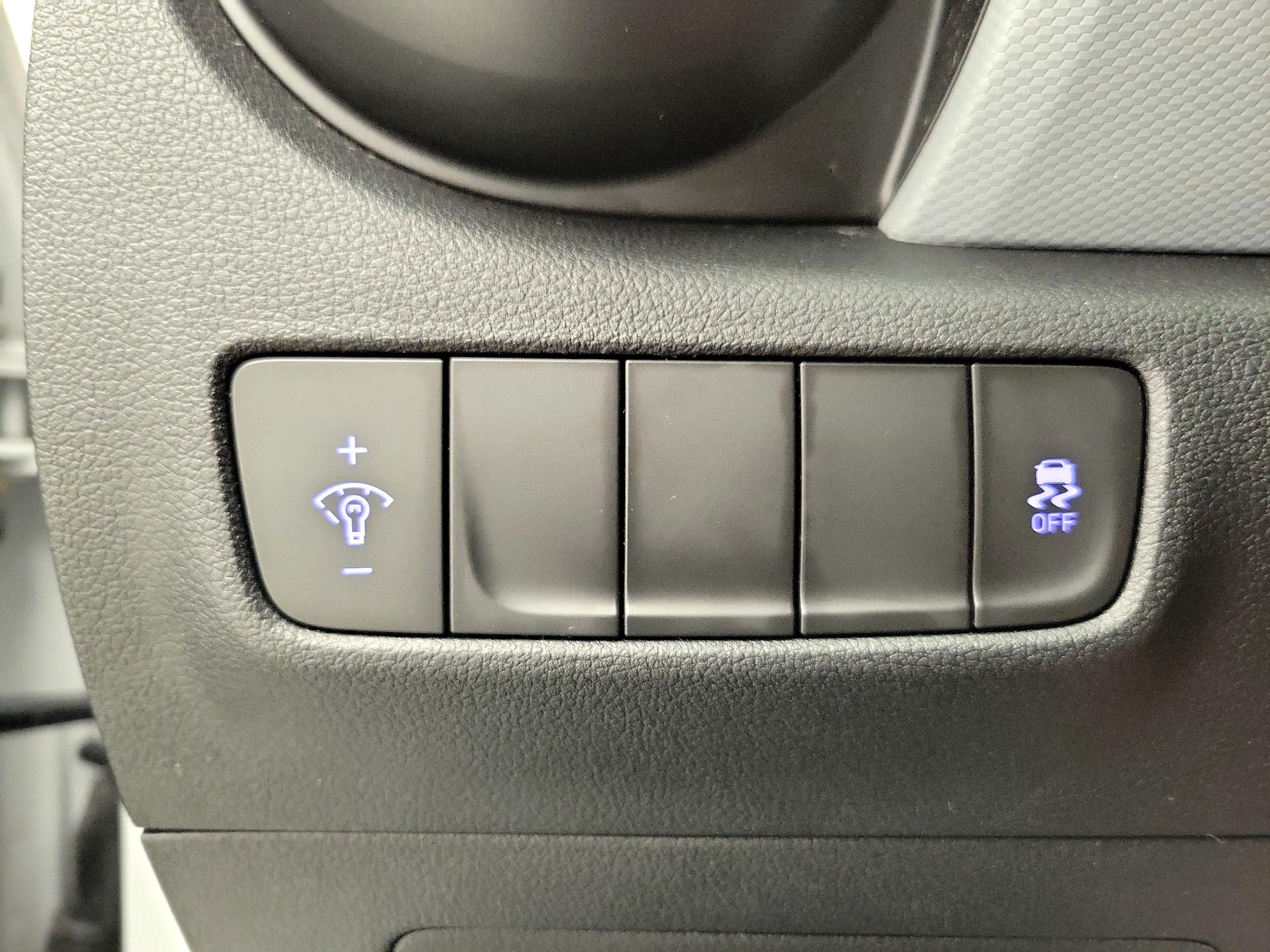 Thumbnail: 2018 Hyundai Kona - 13