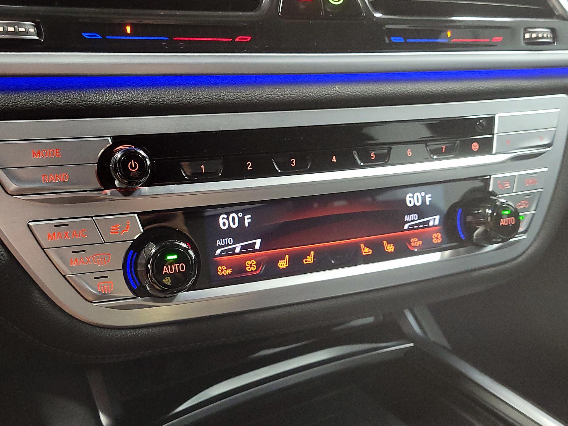 Thumbnail: 2022 BMW 7 Series - 17