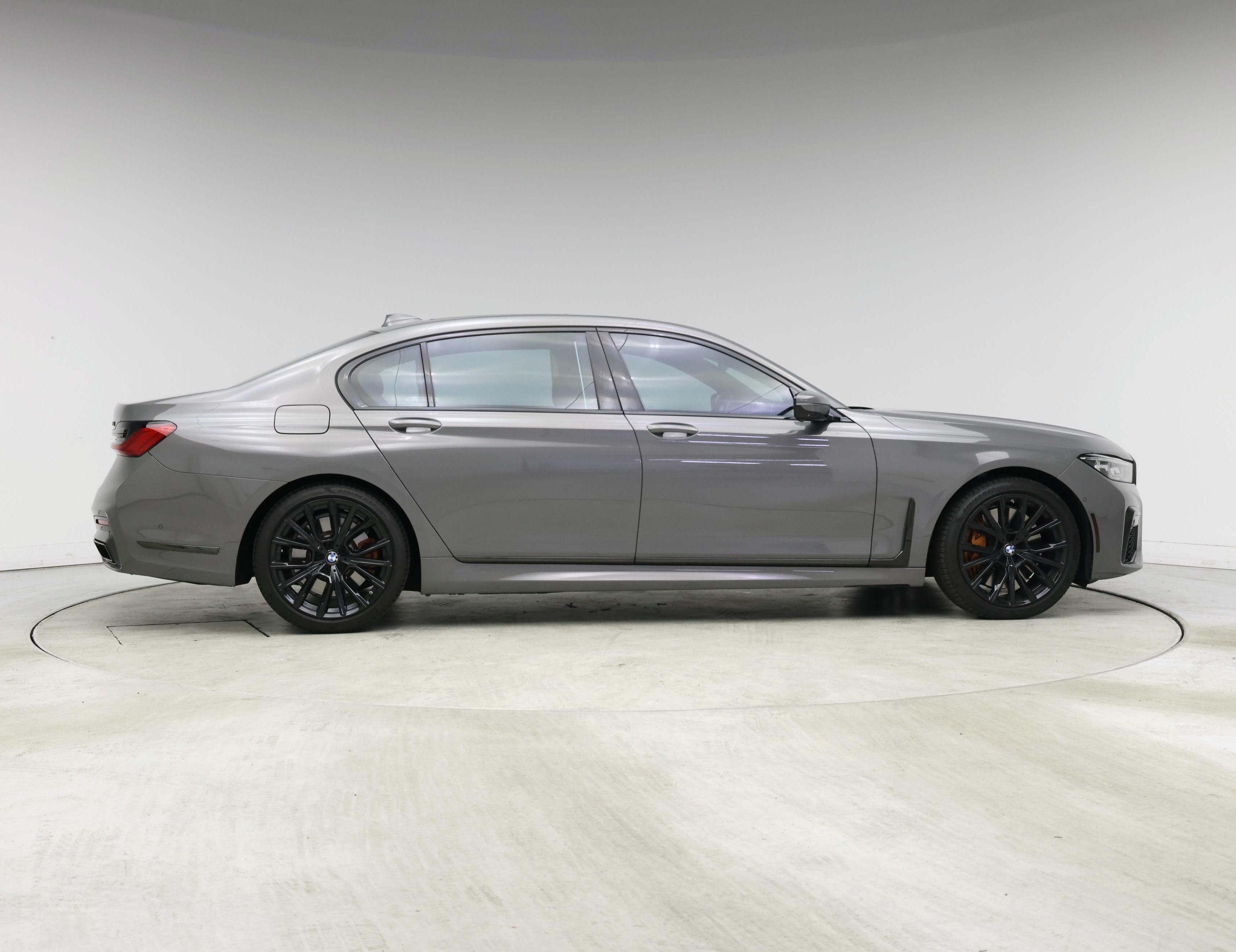 Thumbnail: 2022 BMW 7 Series - 7