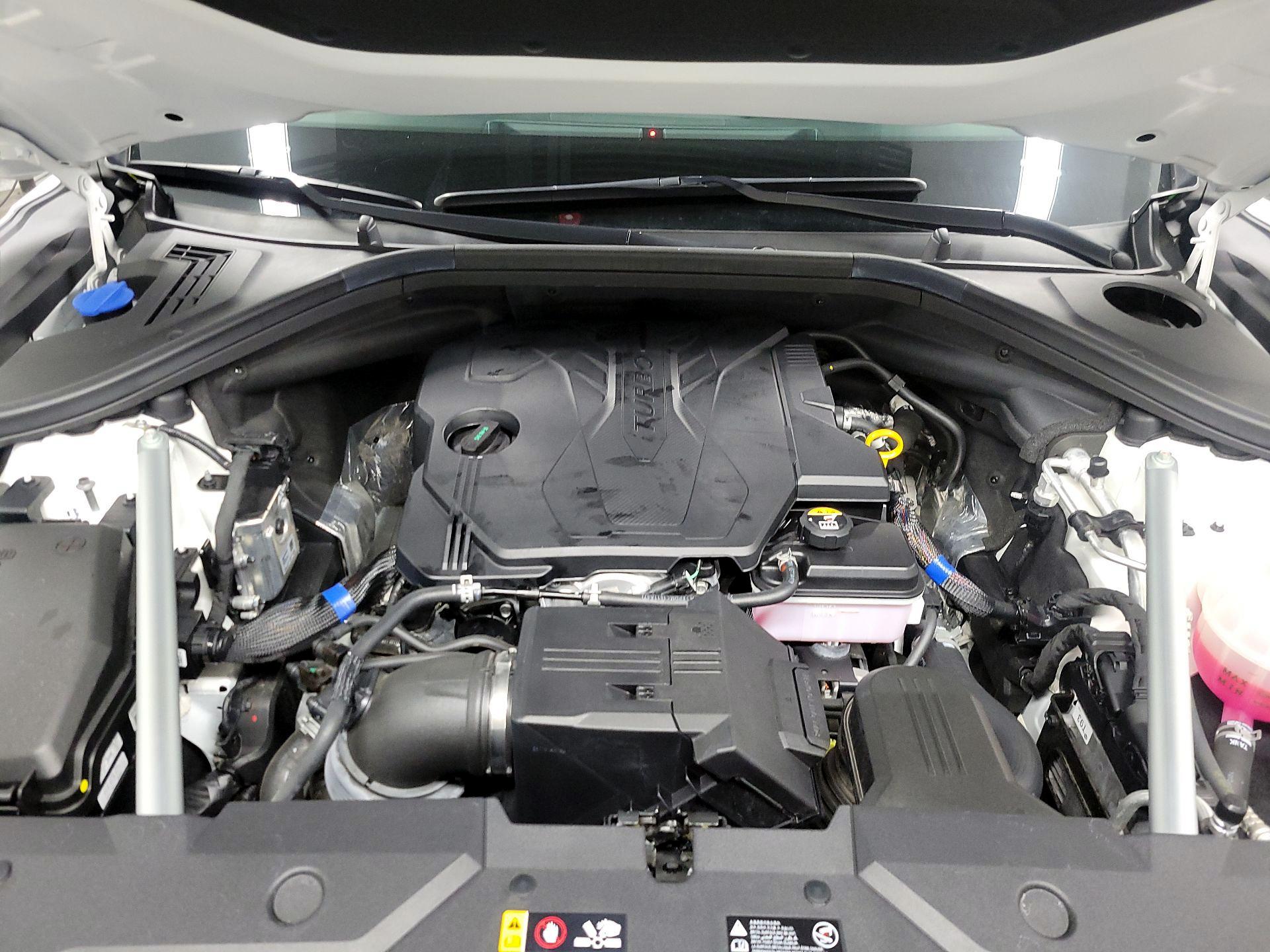 Thumbnail: 2023 Genesis GV70 - 20