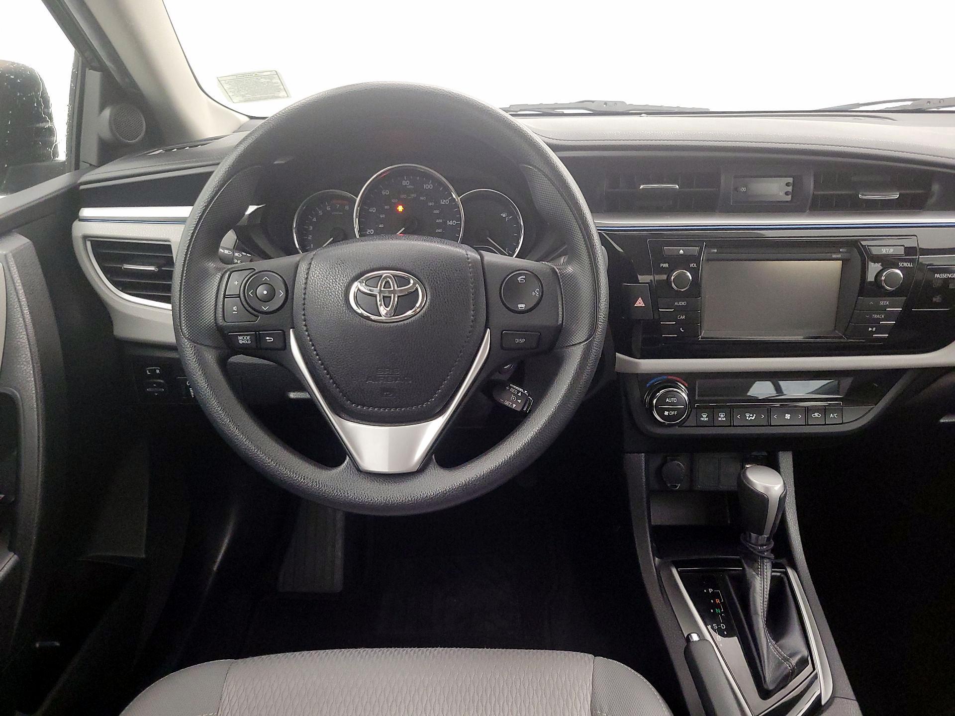 Thumbnail: 2014 Toyota Corolla - 10