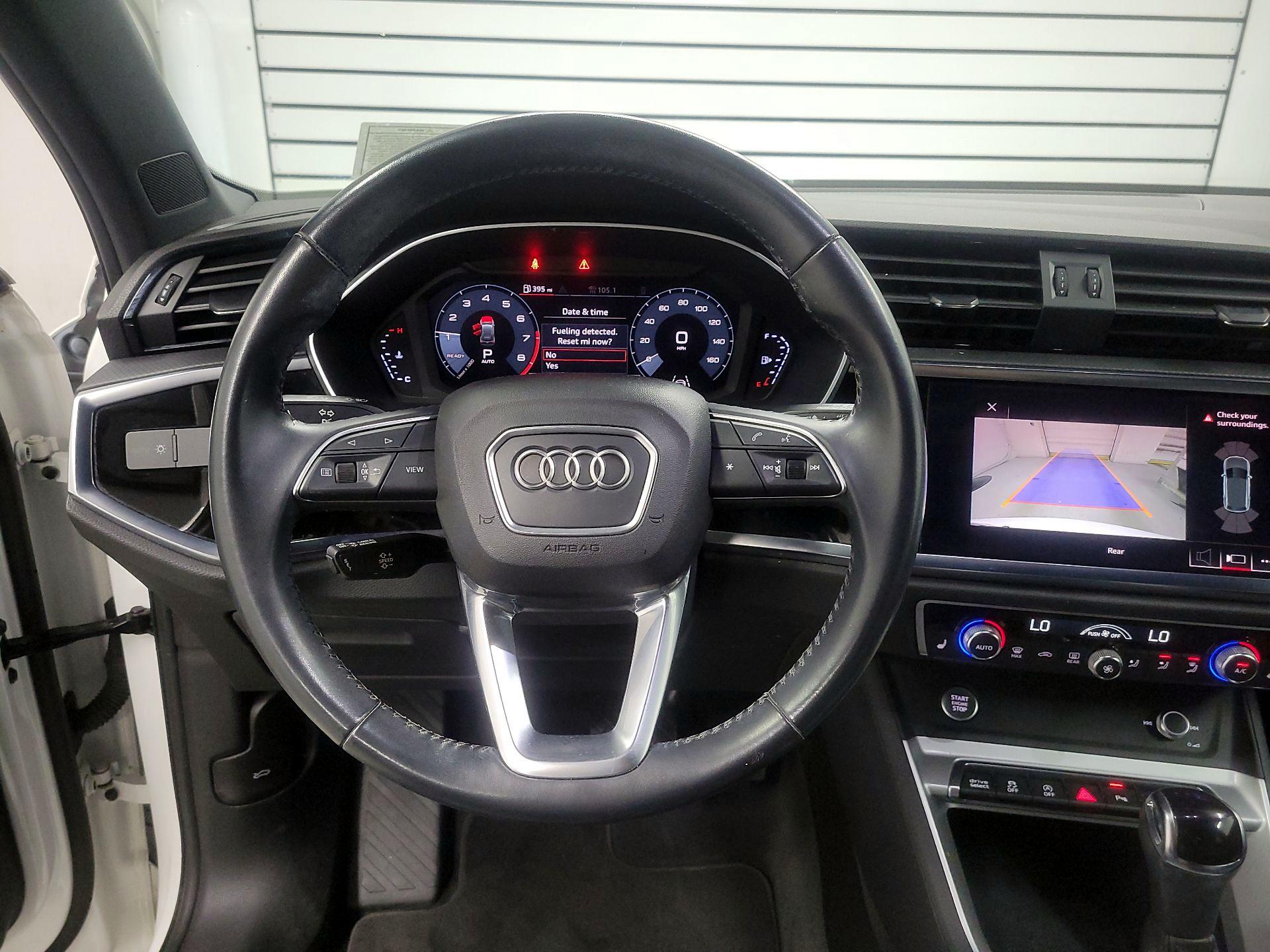 Thumbnail: 2020 Audi Q3 - 10