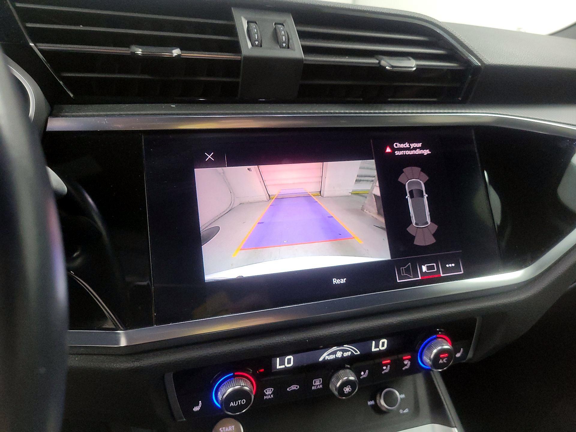 Thumbnail: 2020 Audi Q3 - 13