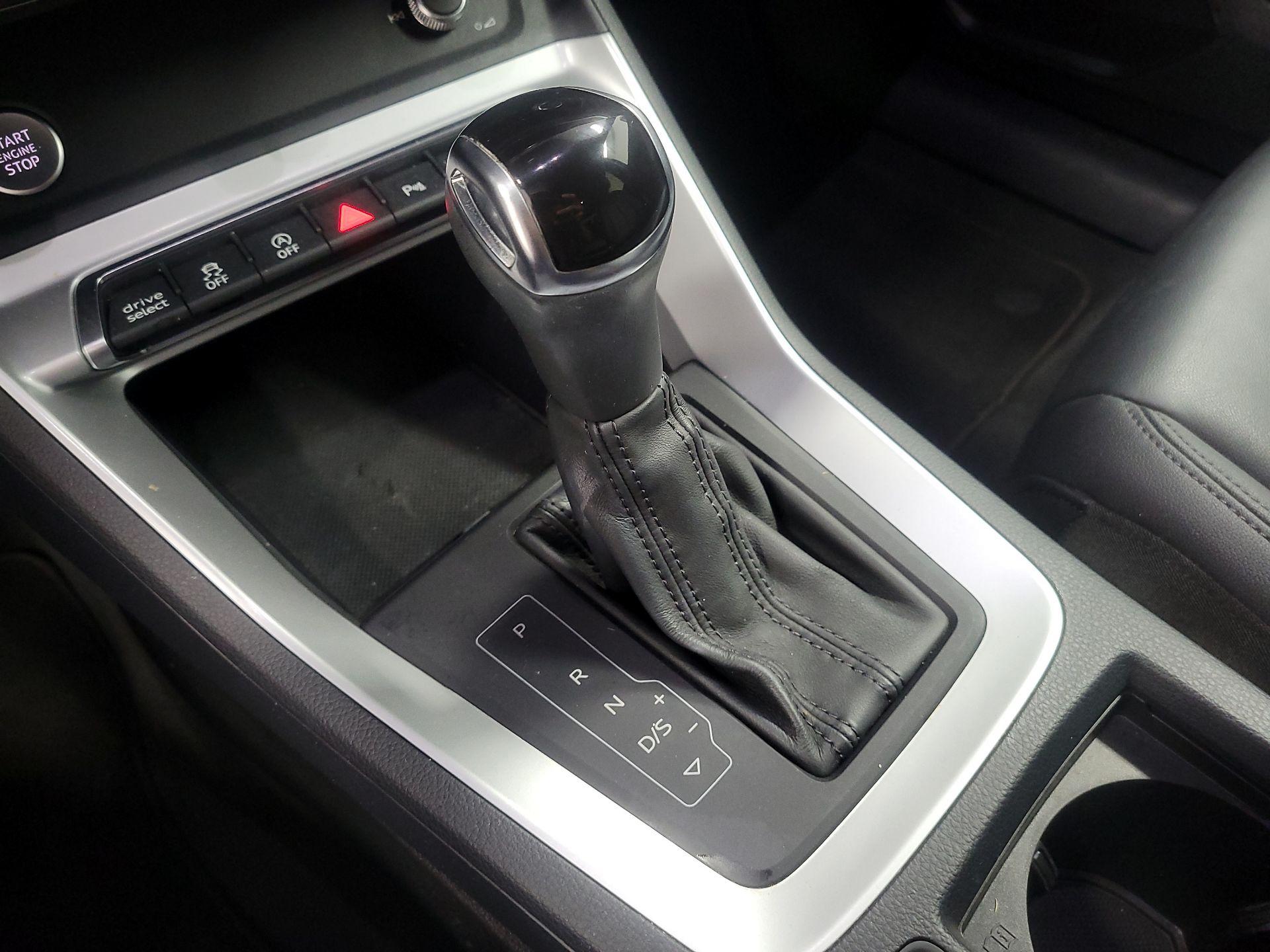 Thumbnail: 2020 Audi Q3 - 16