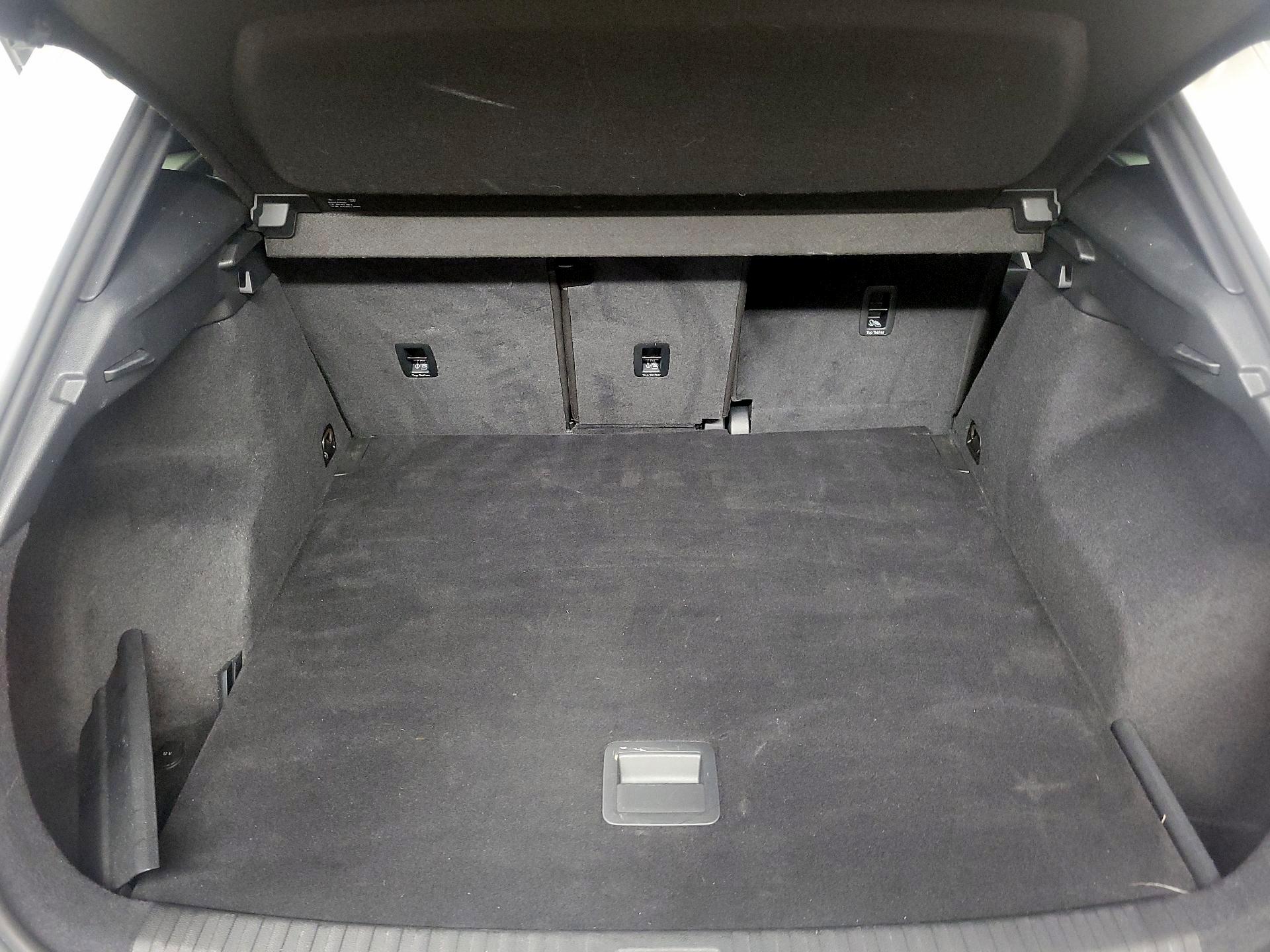 Thumbnail: 2020 Audi Q3 - 19