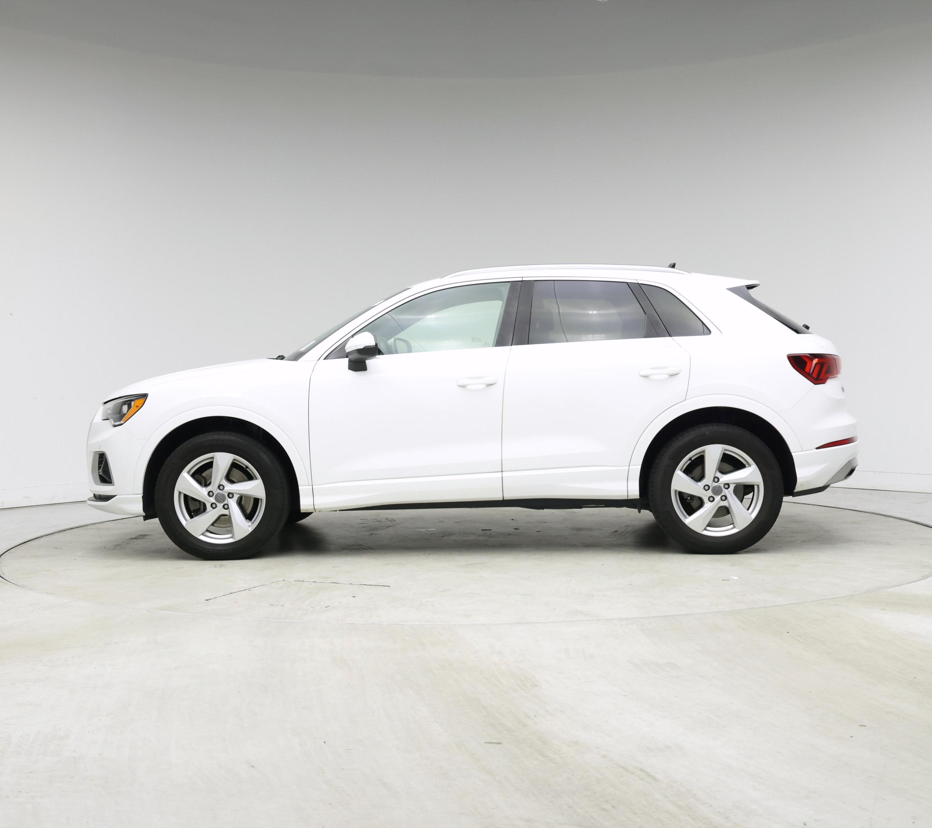 Thumbnail: 2020 Audi Q3 - 3