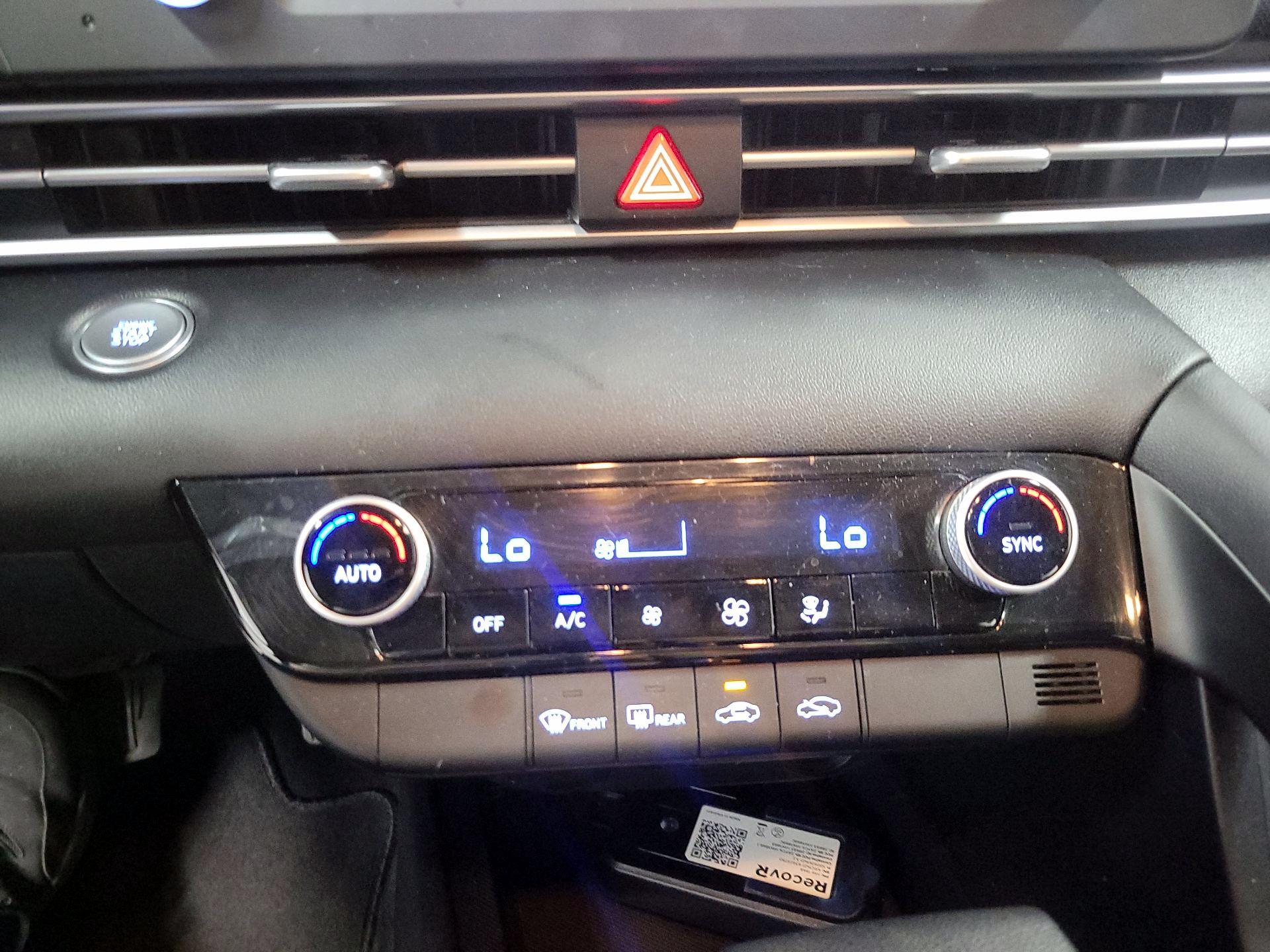 Thumbnail: 2021 Hyundai Elantra - 16