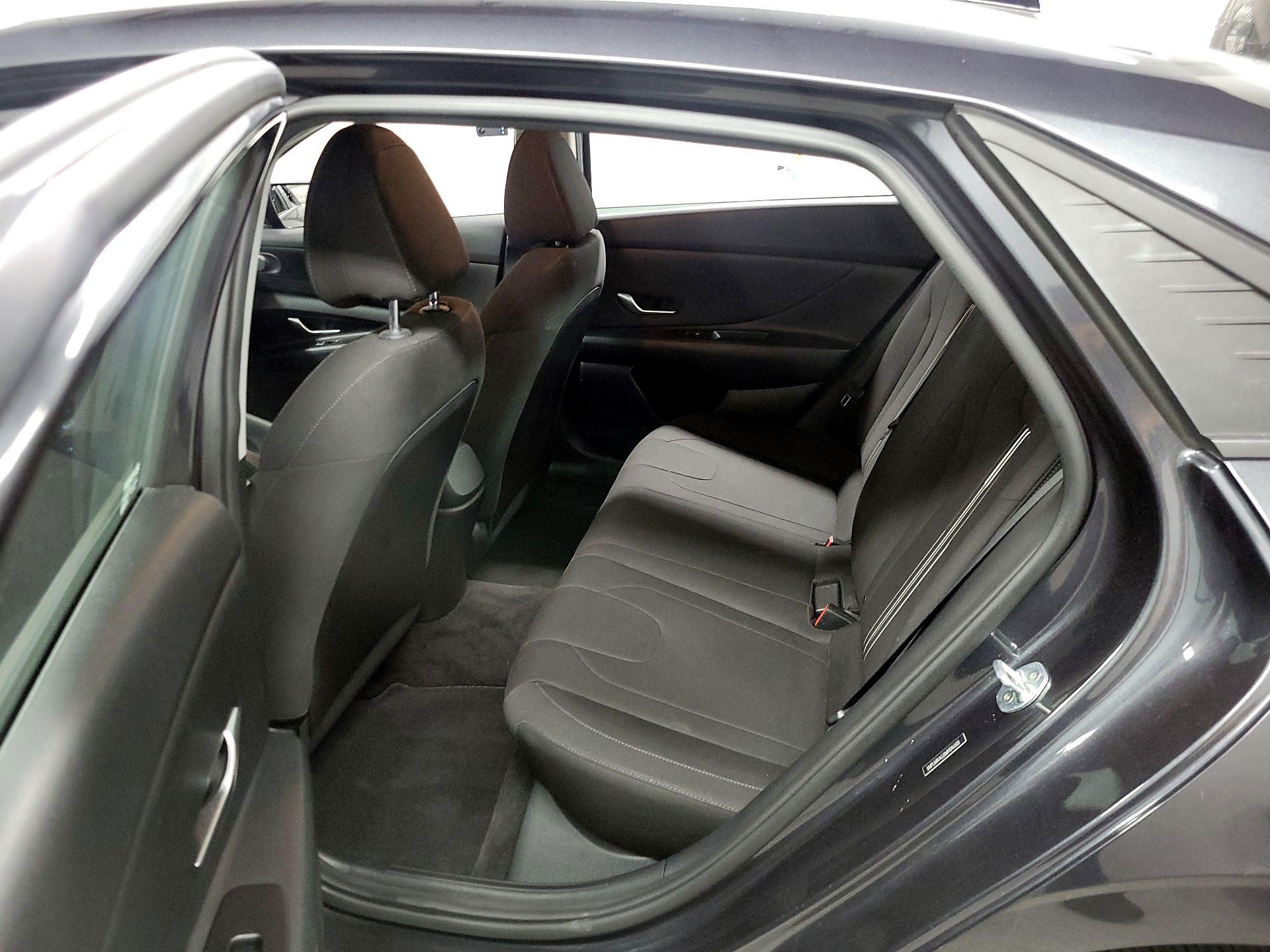 Thumbnail: 2021 Hyundai Elantra - 19