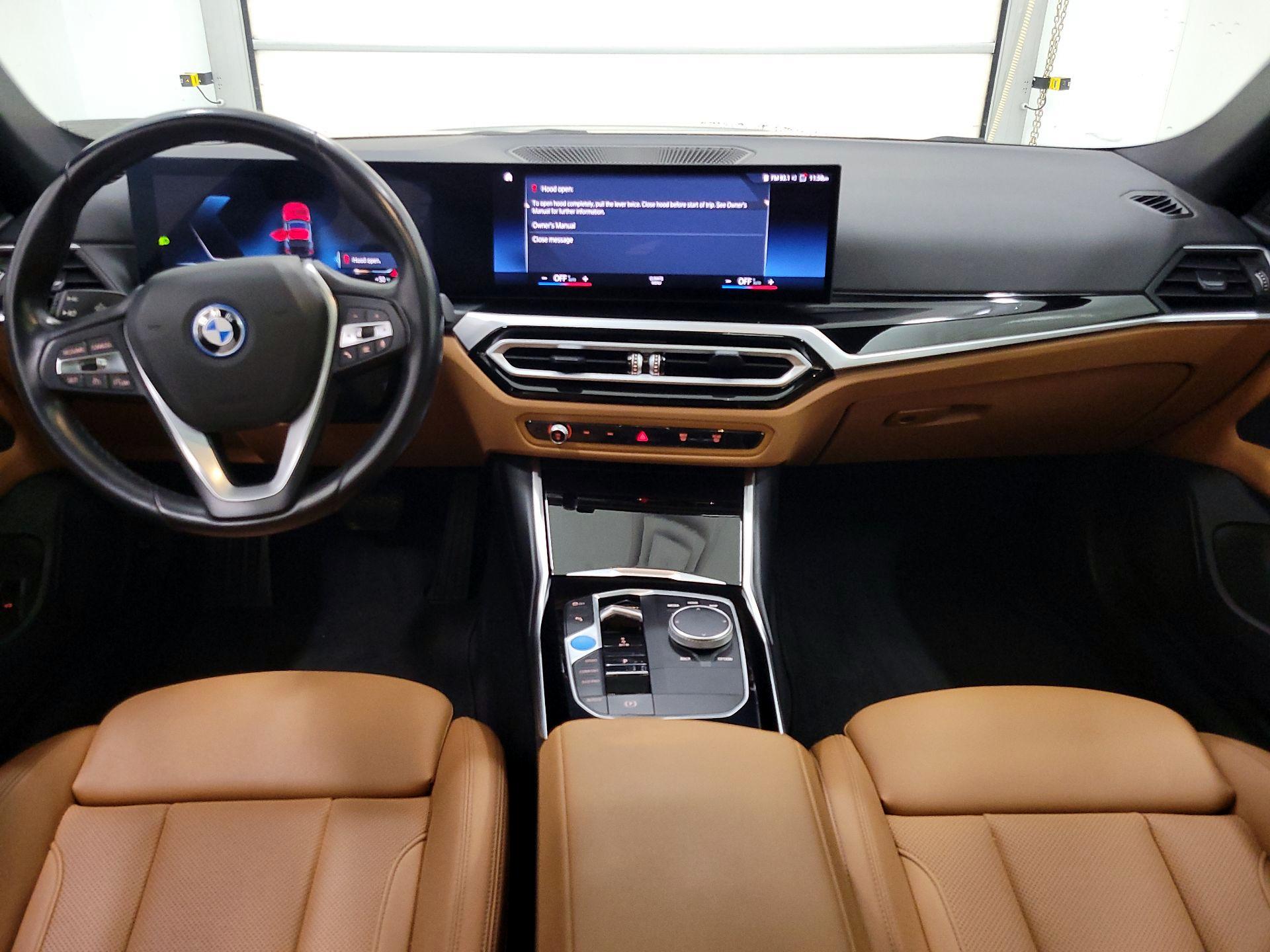 Thumbnail: 2023 BMW i4 - 9