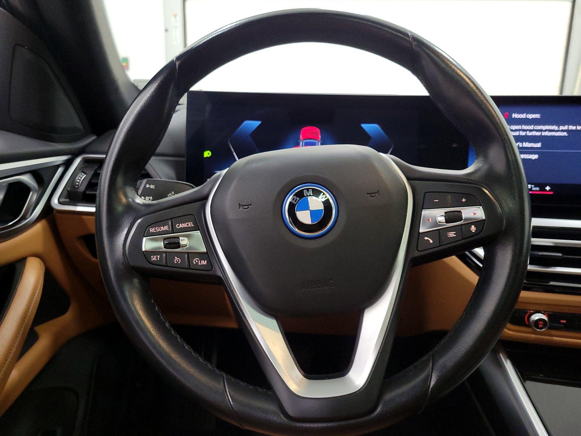 Thumbnail: 2023 BMW i4 - 10
