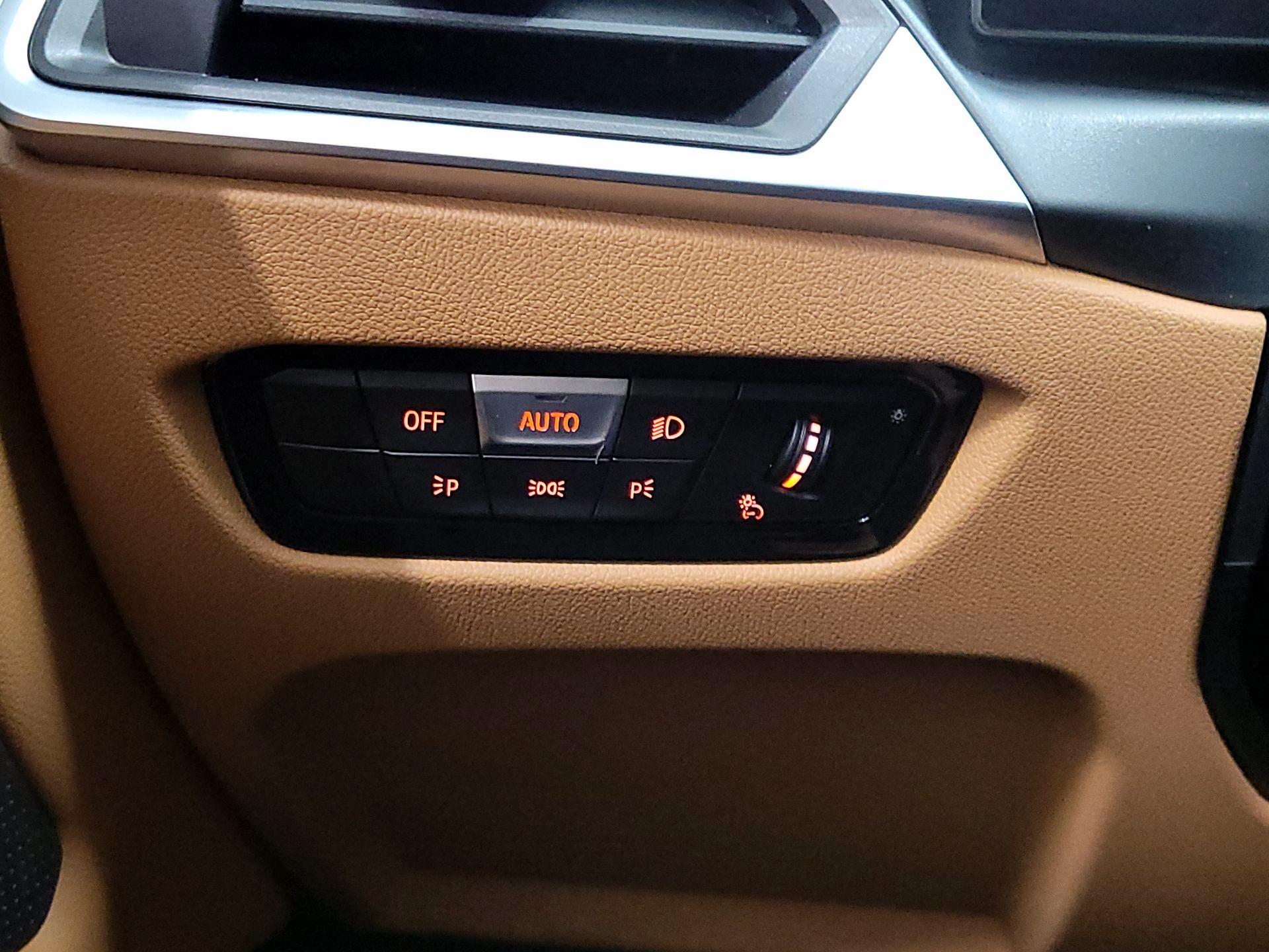 Thumbnail: 2023 BMW i4 - 13