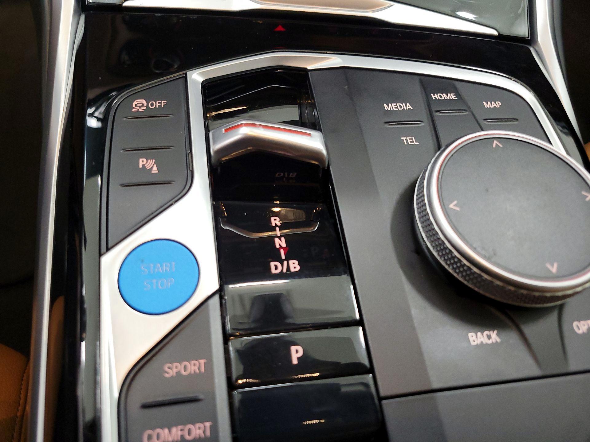 Thumbnail: 2023 BMW i4 - 18