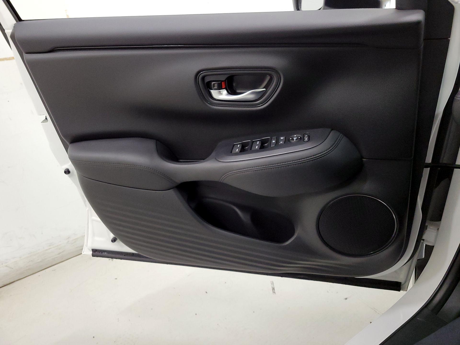 Thumbnail: 2025 Honda HR-V - 12