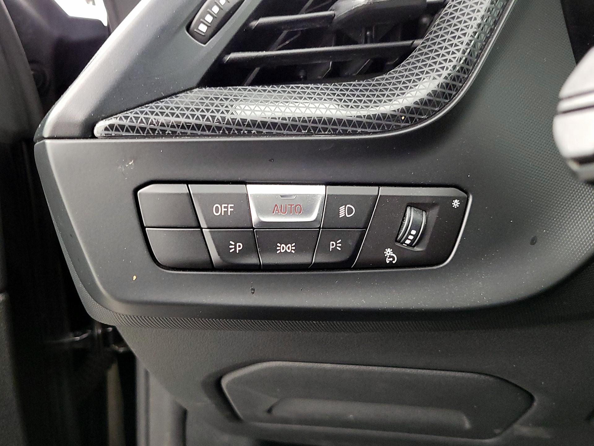 Thumbnail: 2022 BMW 2 Series - 13