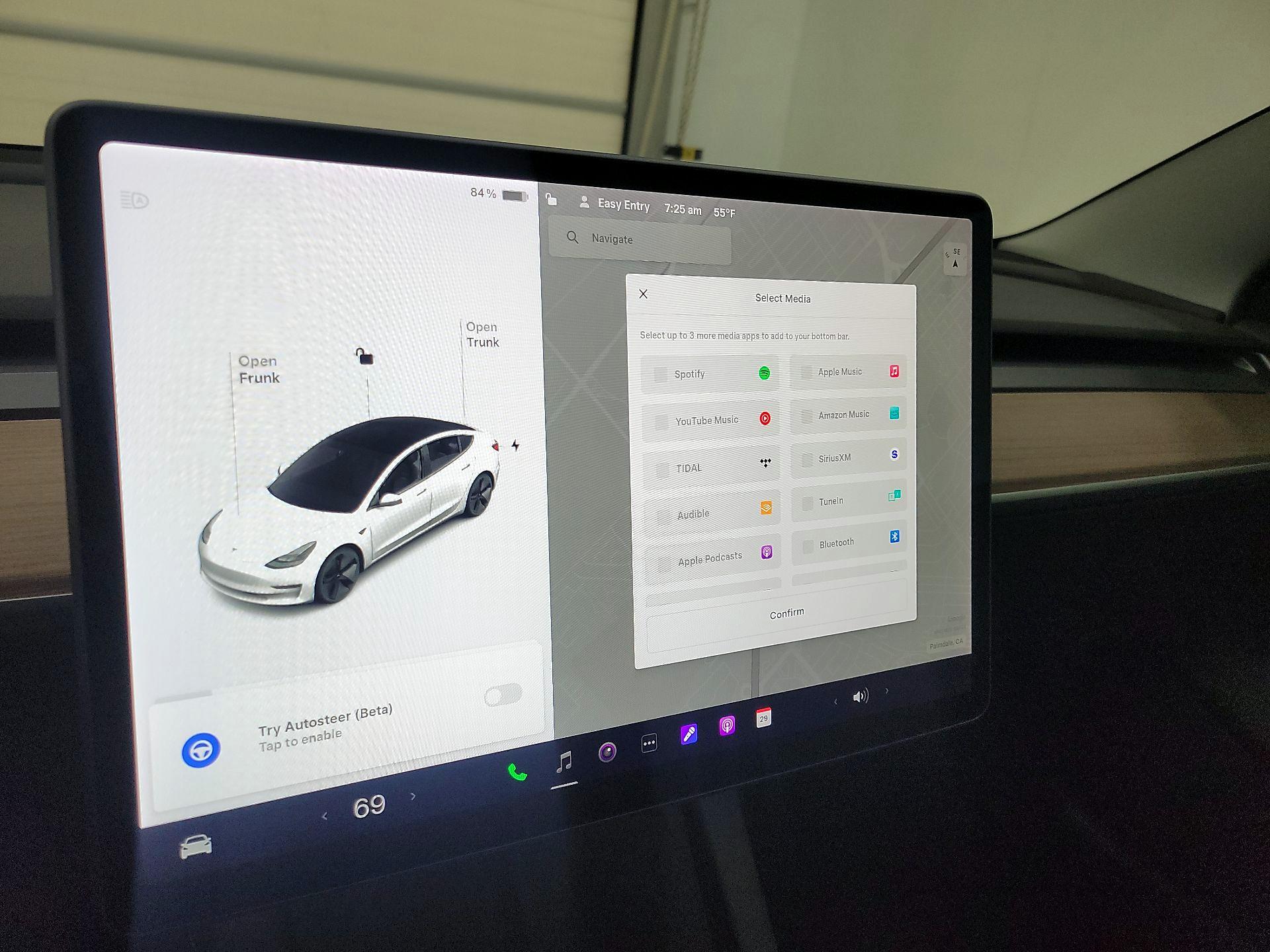 Thumbnail: 2022 Tesla Model 3 - 15