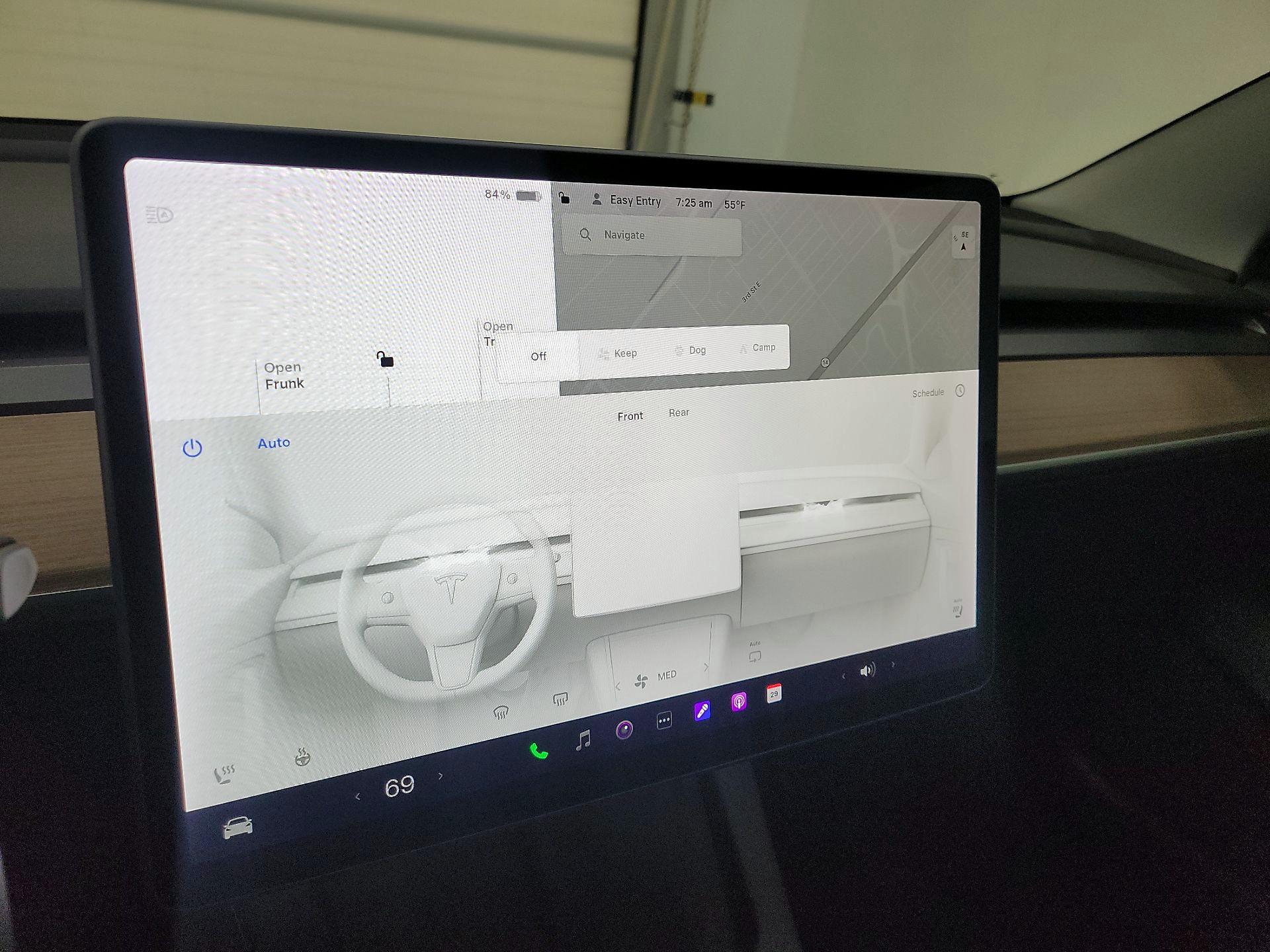 Thumbnail: 2022 Tesla Model 3 - 16