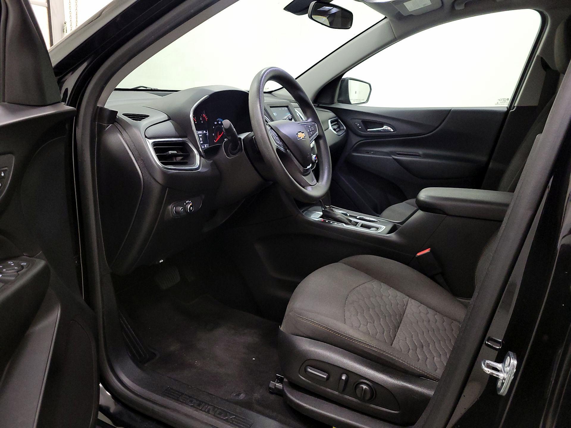 Thumbnail: 2018 Chevrolet Equinox - 11