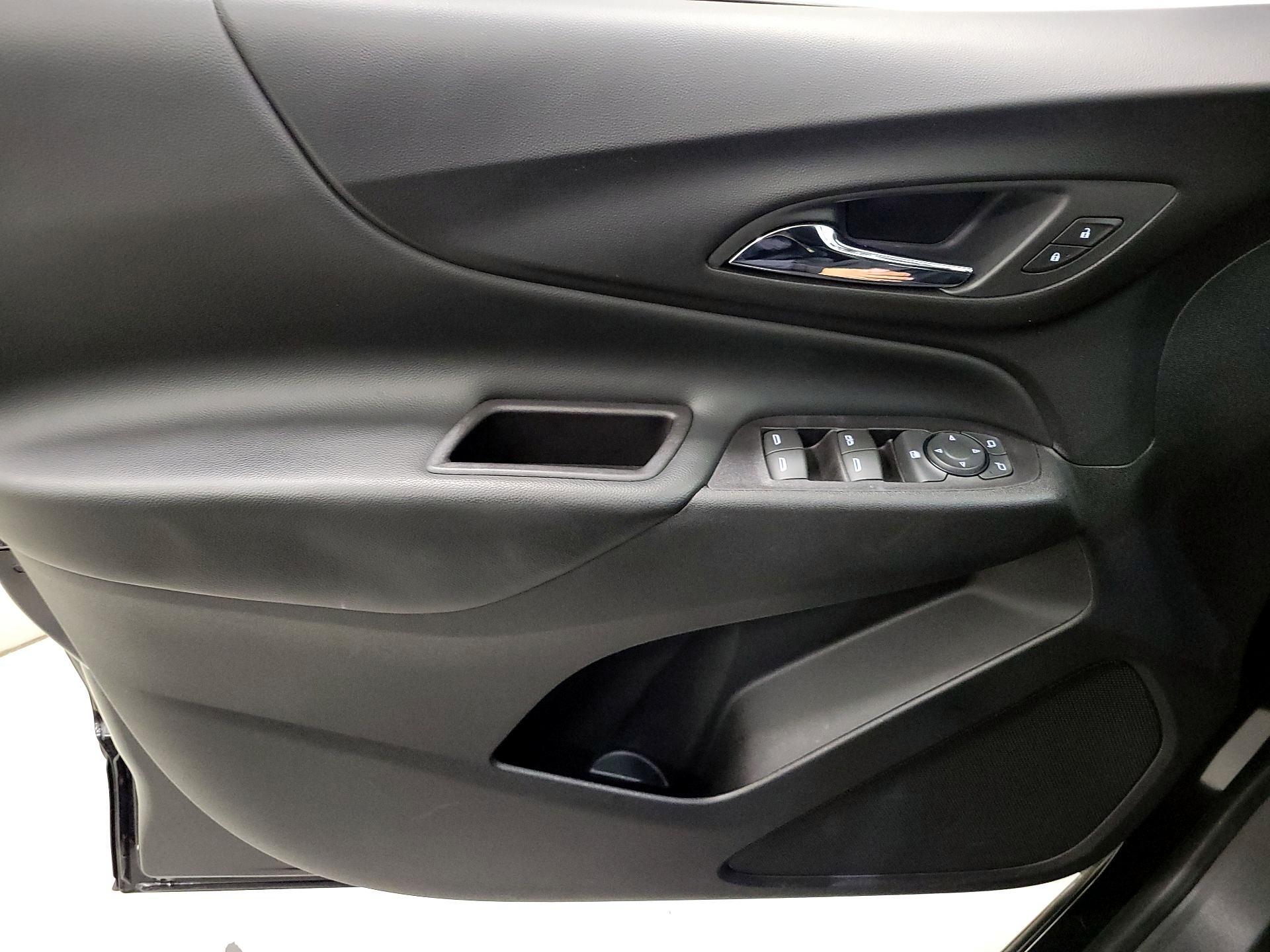 Thumbnail: 2018 Chevrolet Equinox - 12