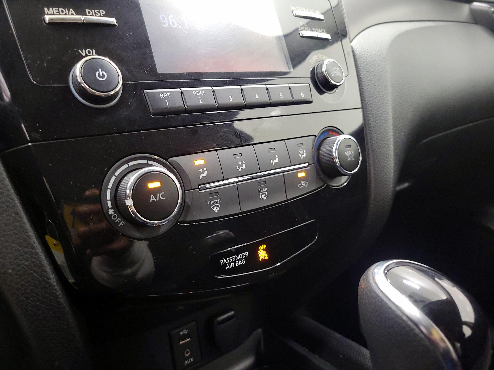 Thumbnail: 2017 Nissan Rogue Sport - 16