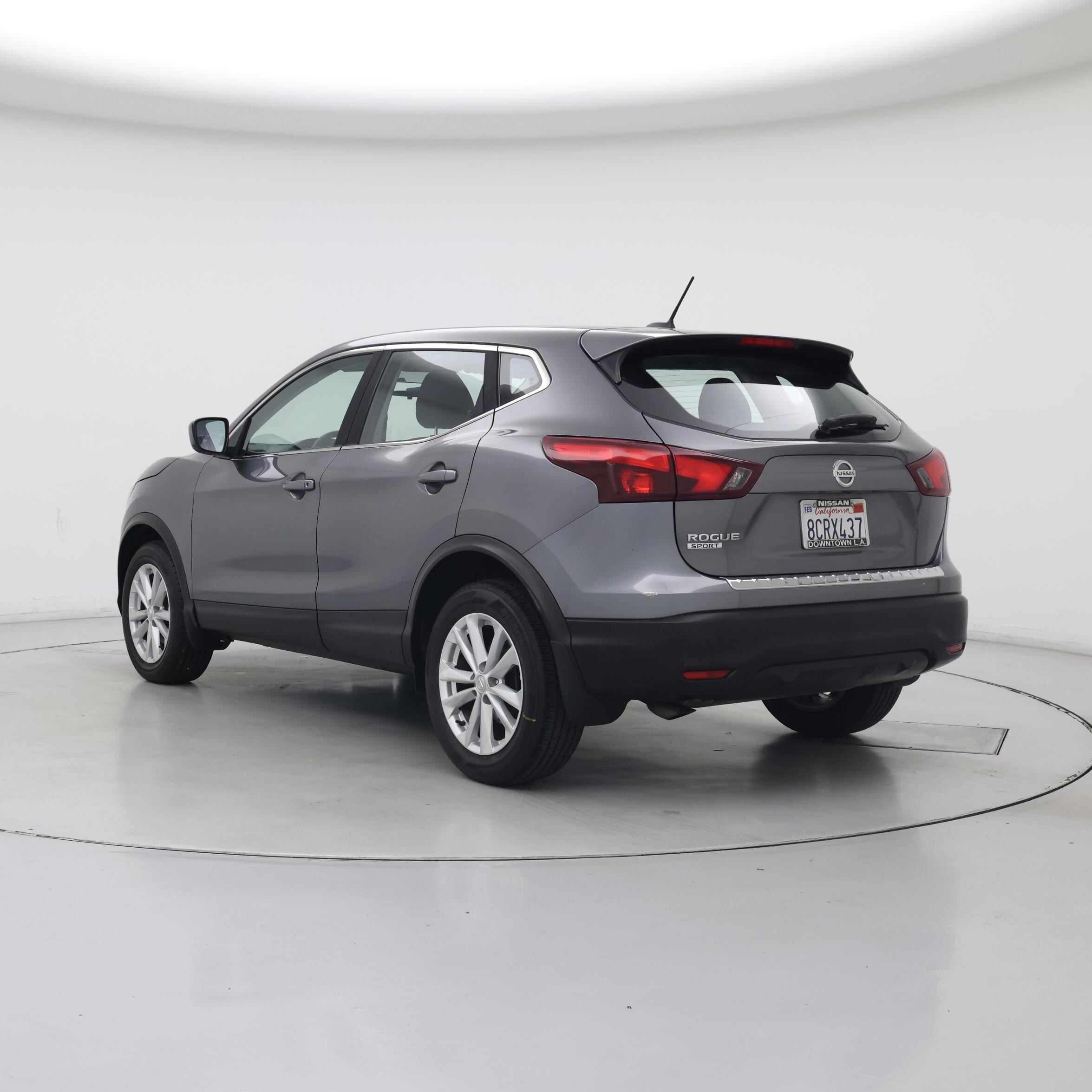 Thumbnail: 2017 Nissan Rogue Sport - 2